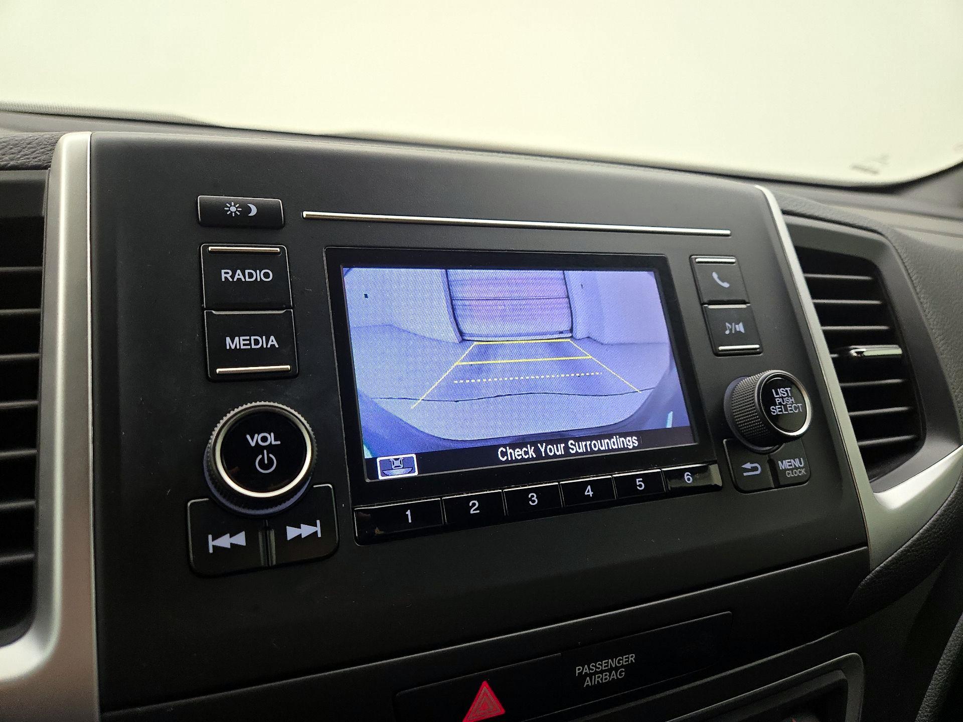Thumbnail: 2019 Honda Passport - 14