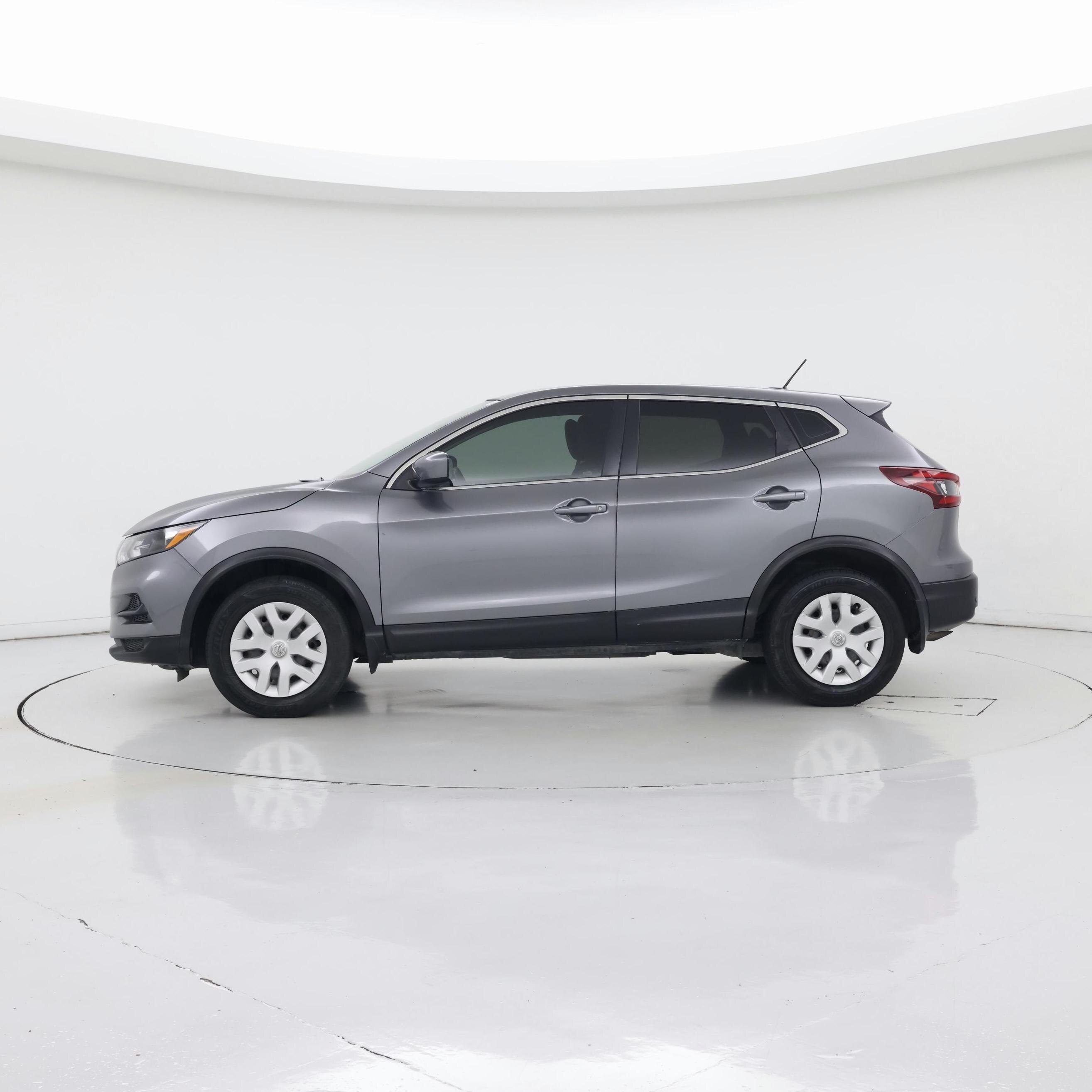 Thumbnail: 2020 Nissan Rogue Sport - 3