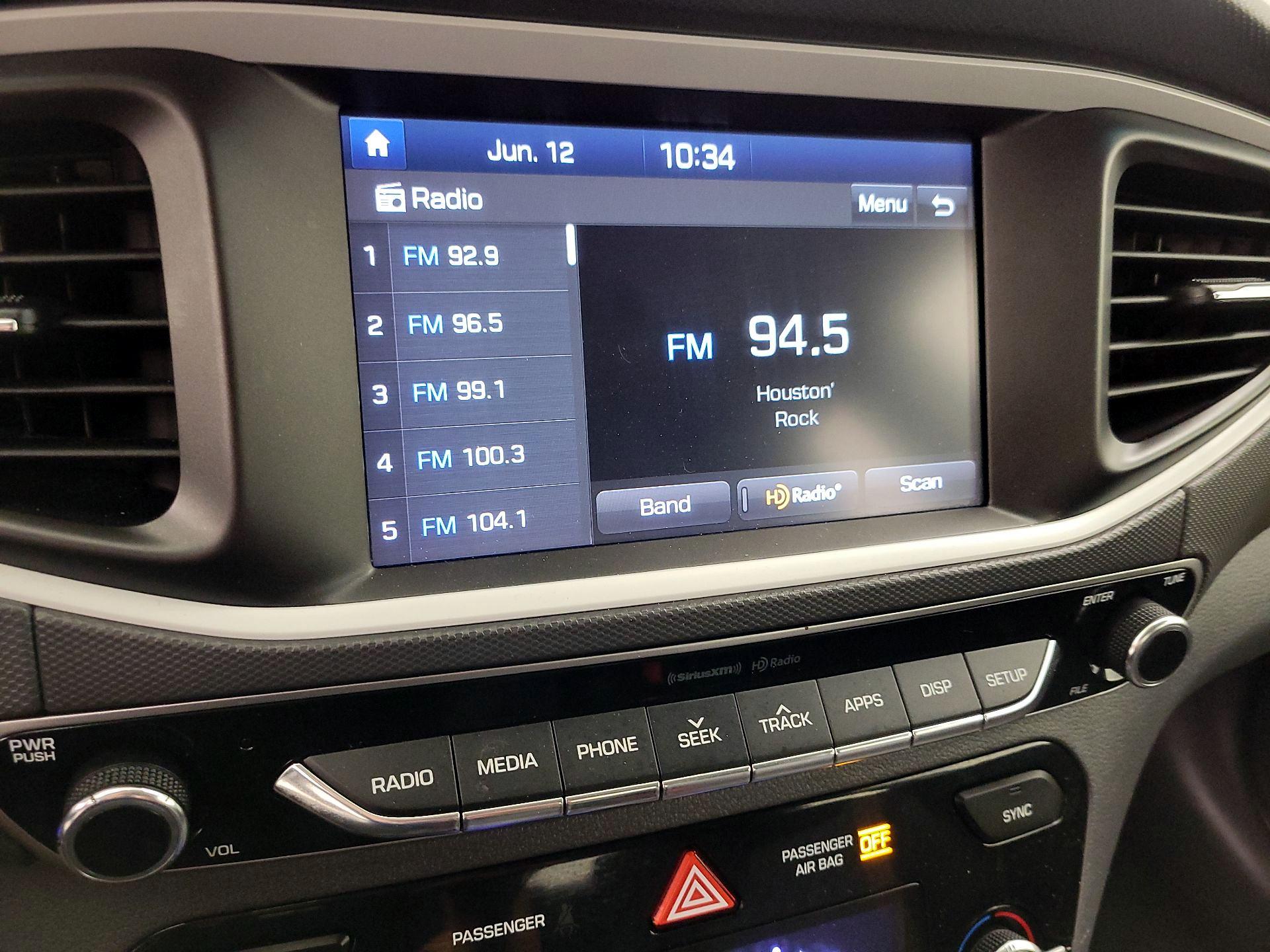 Thumbnail: 2019 Hyundai Ioniq - 15