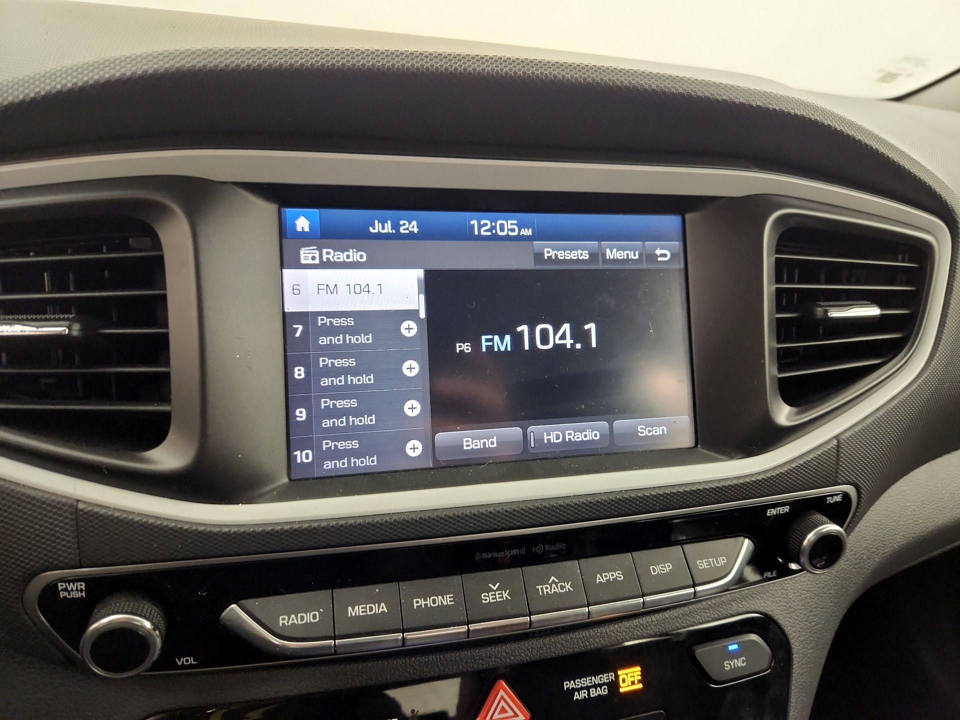 Thumbnail: 2018 Hyundai Ioniq - 16