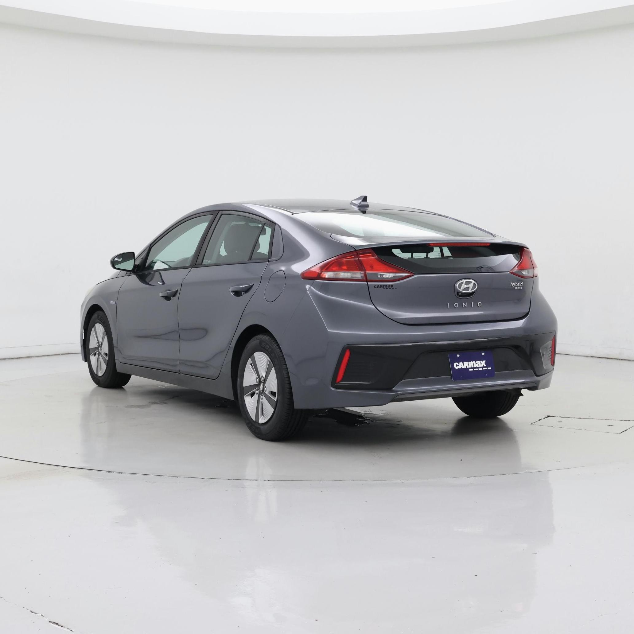 Thumbnail: 2018 Hyundai Ioniq - 2