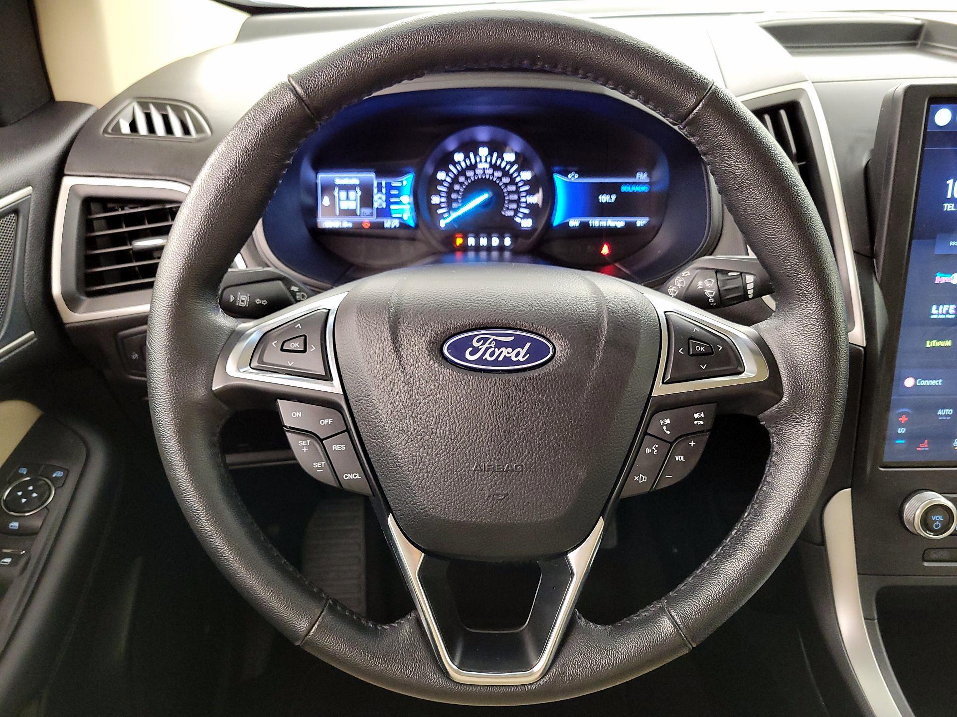 Thumbnail: 2022 Ford Edge - 10