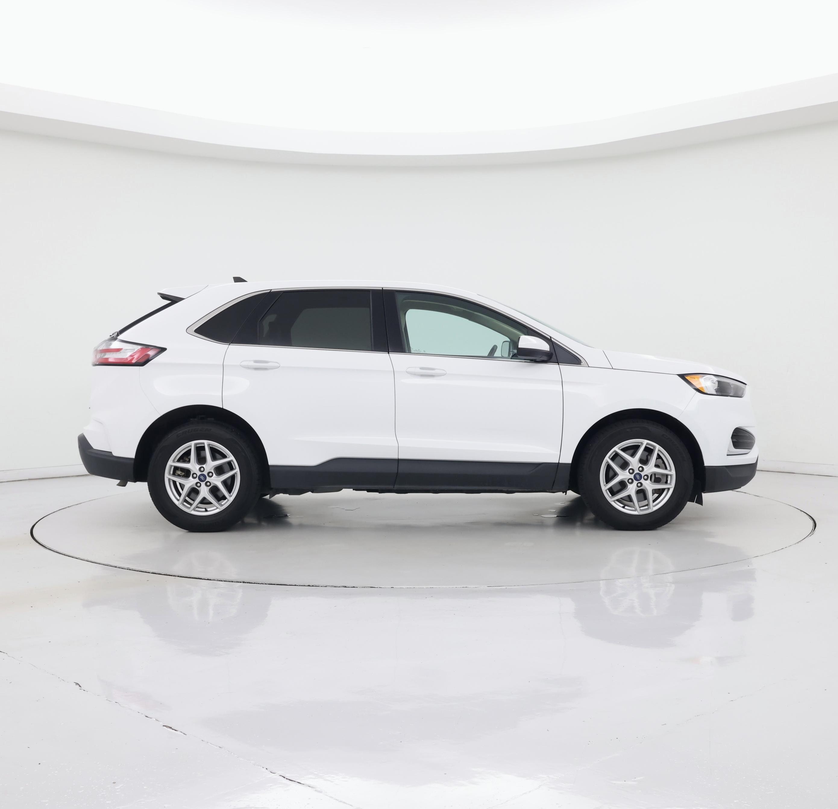 Thumbnail: 2022 Ford Edge - 7