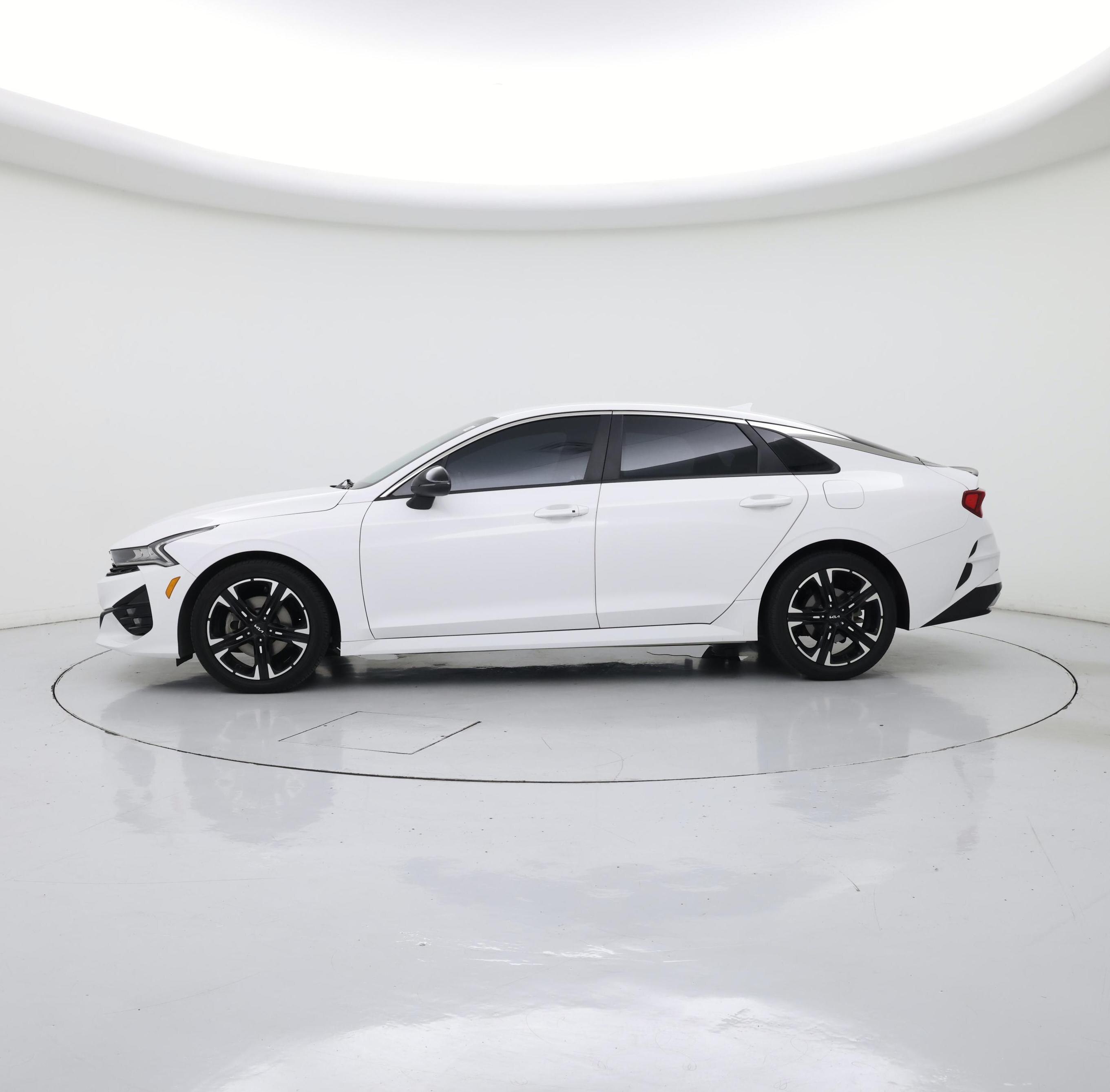 Thumbnail: 2022 Kia K5 - 3