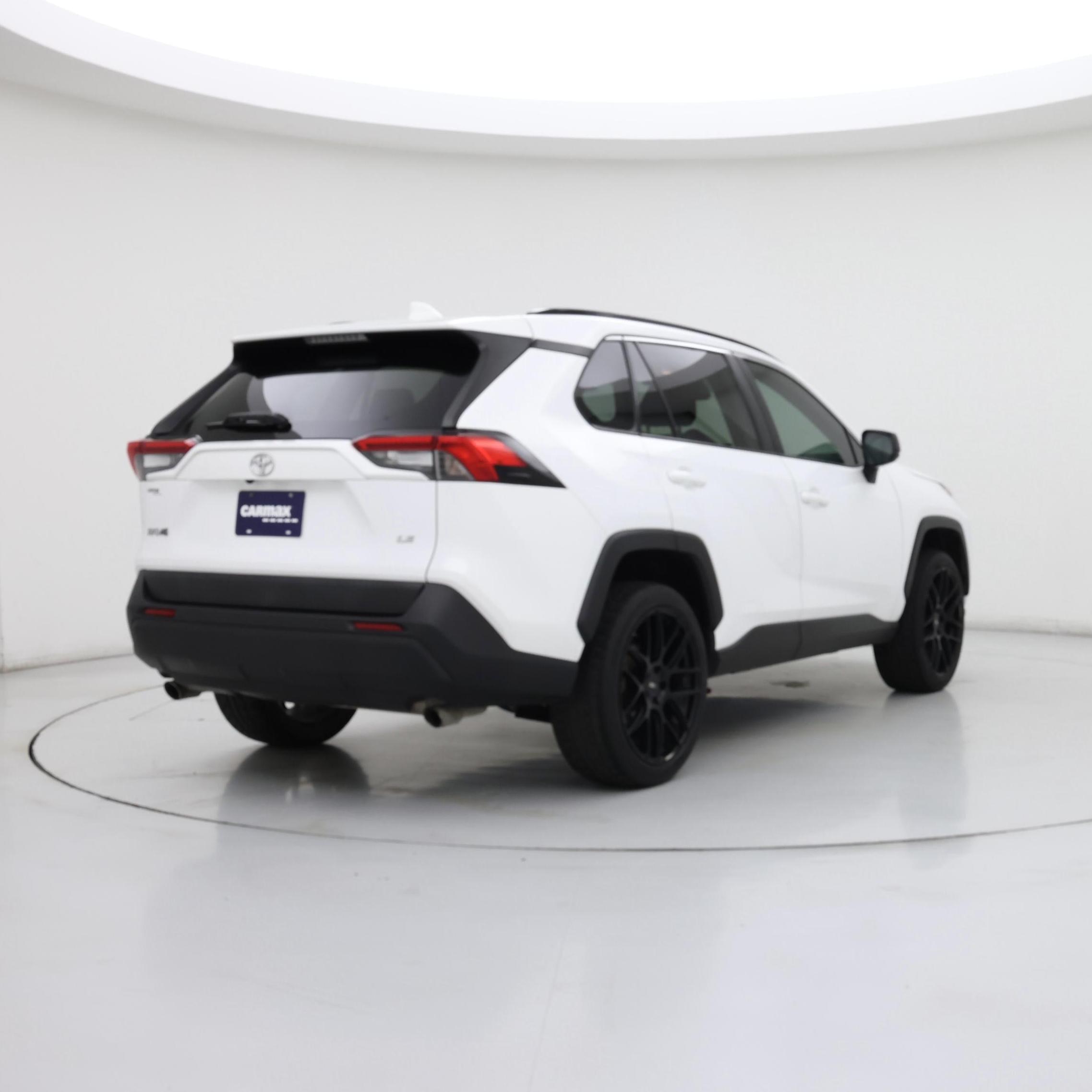 Thumbnail: 2020 Toyota RAV4 - 8
