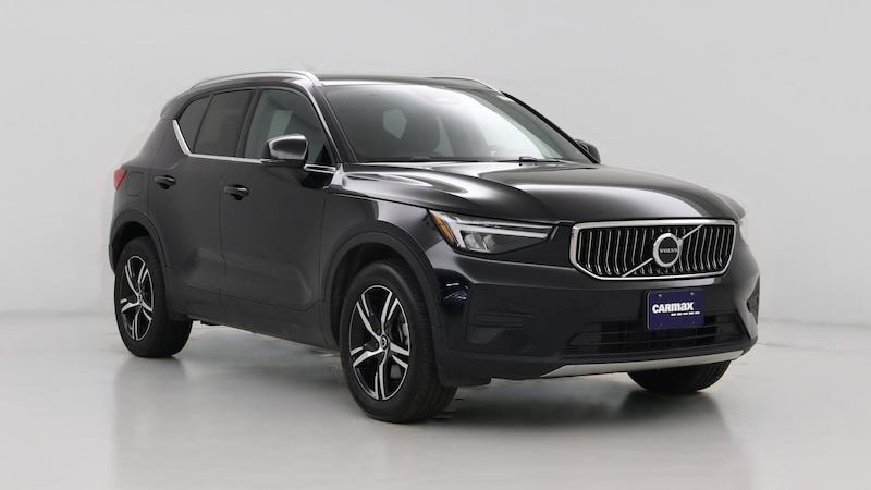 2025 Volvo XC40 B5 Core Hero Image