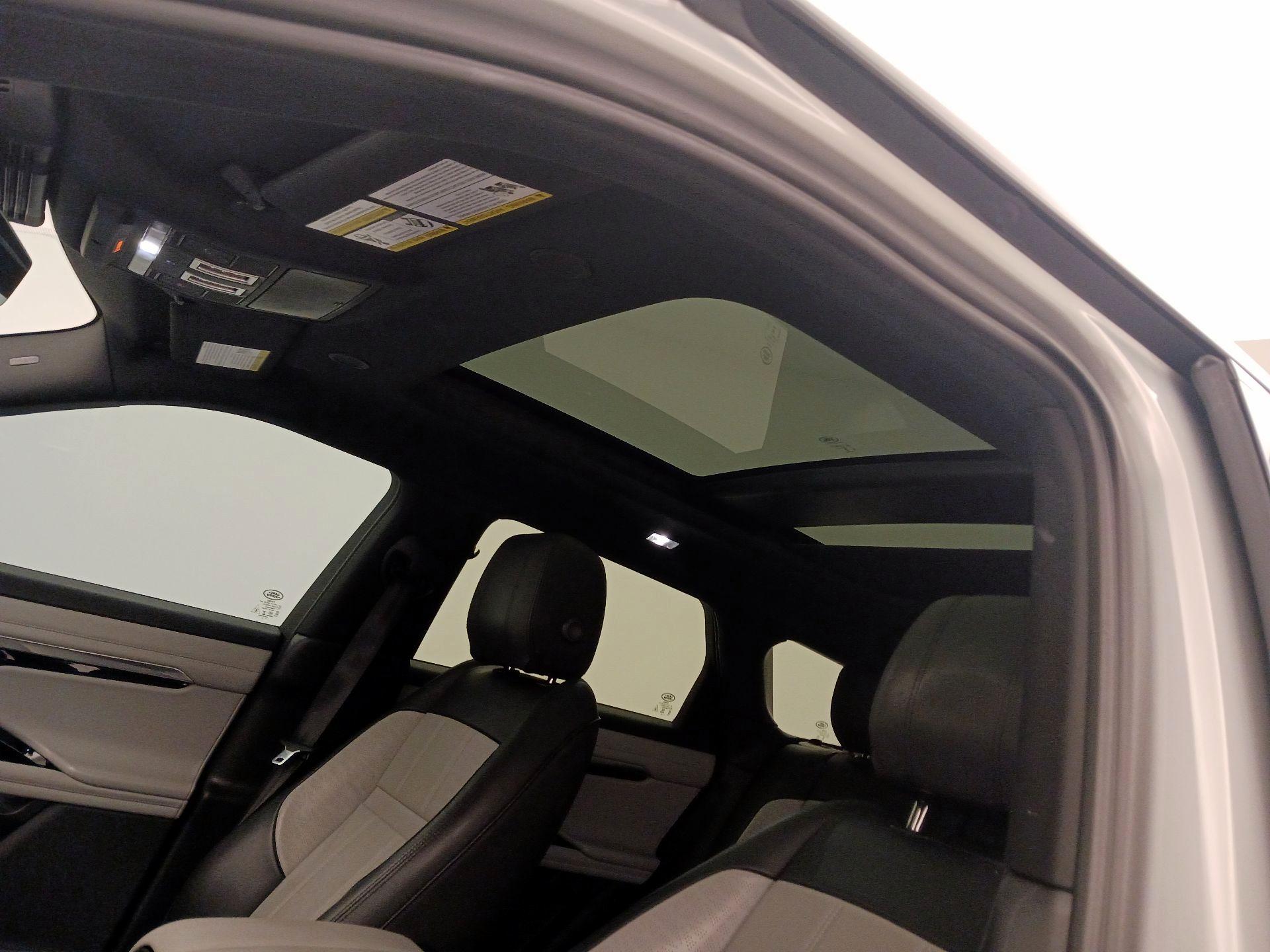 Thumbnail: 2021 Land Rover Range Rover Evoque - 20