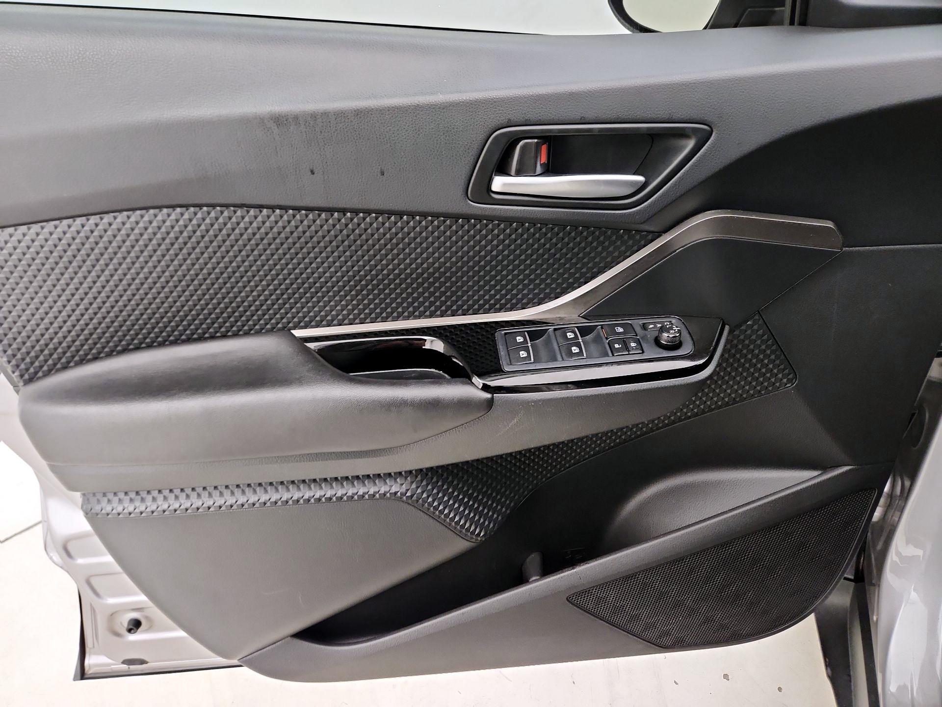 Thumbnail: 2019 Toyota C-HR - 12