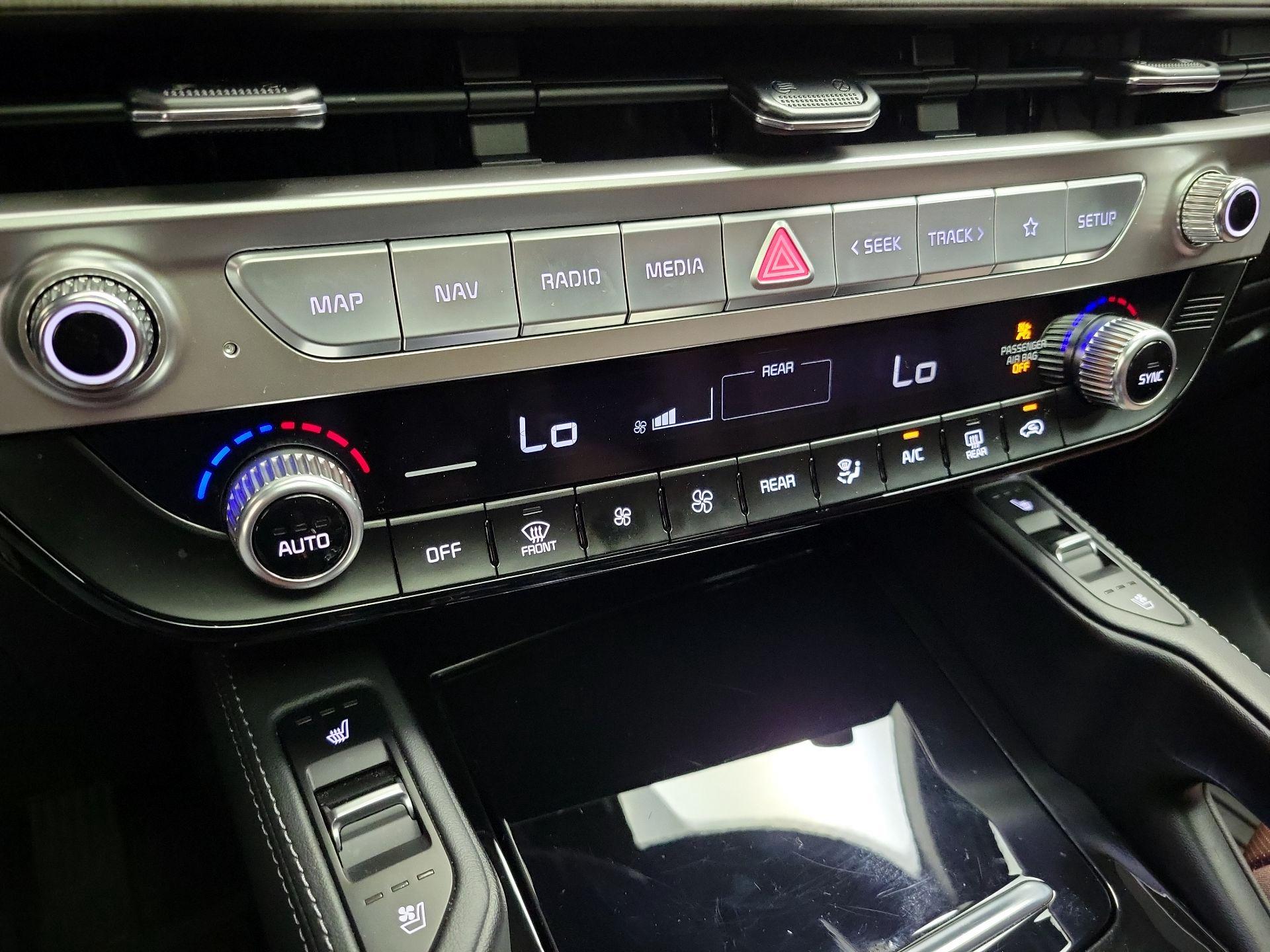 Thumbnail: 2024 Kia Telluride - 17