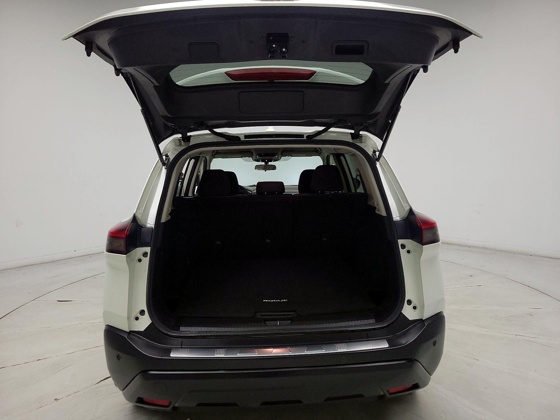 Thumbnail: 2023 Nissan Rogue - 19