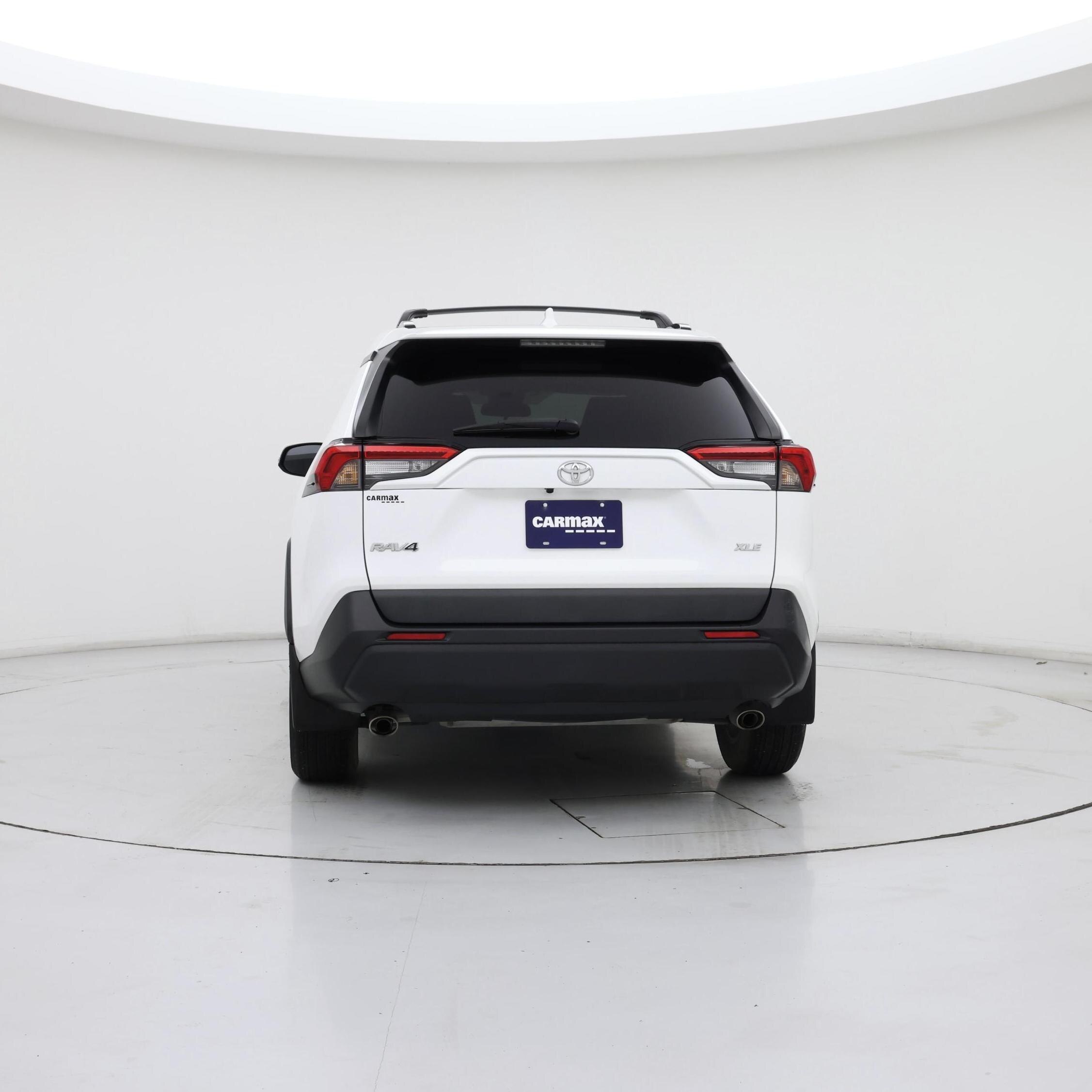 Thumbnail: 2021 Toyota RAV4 - 6