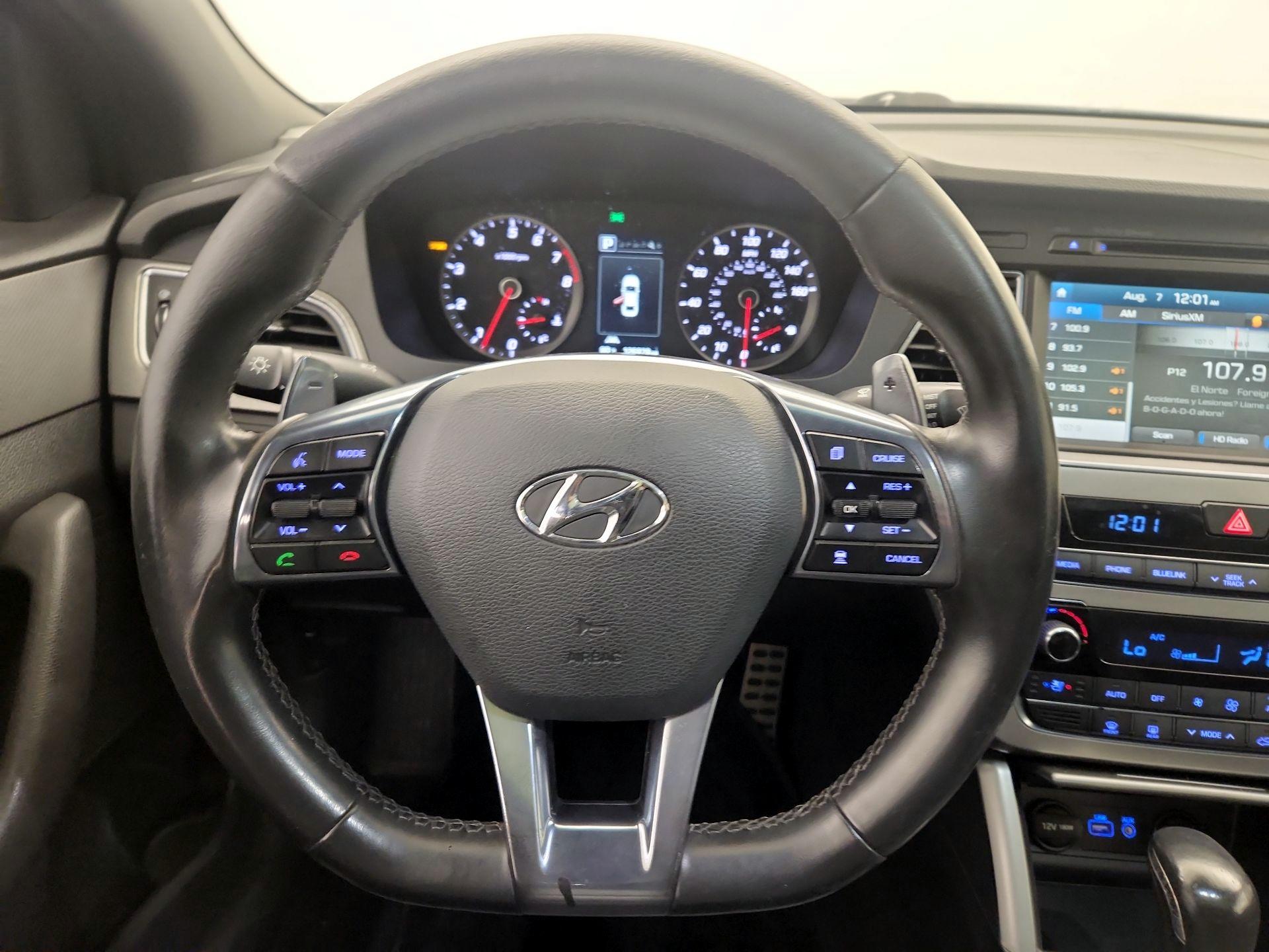 Thumbnail: 2015 Hyundai Sonata - 10