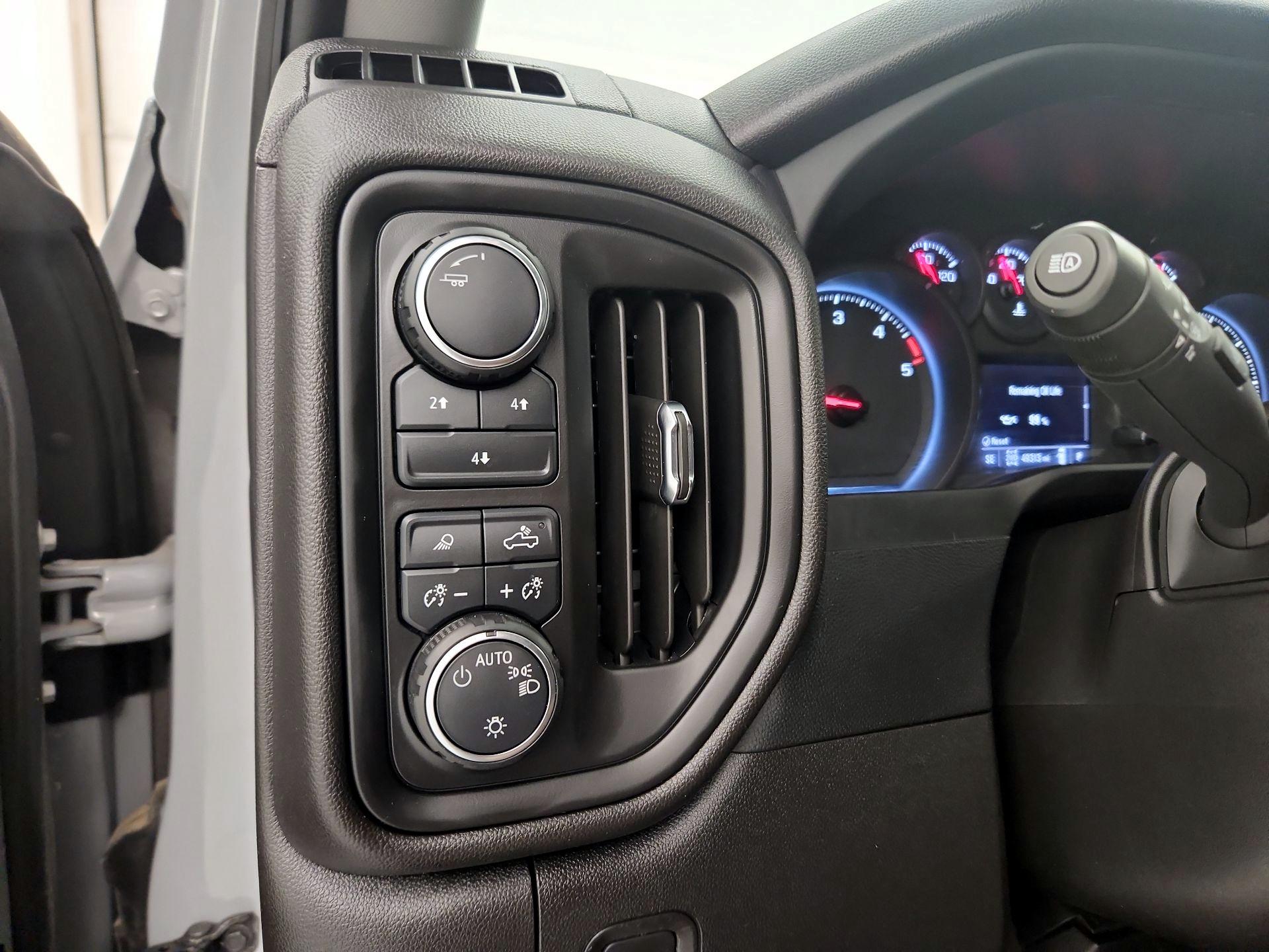 Thumbnail: 2024 Chevrolet Silverado 2500 - 13