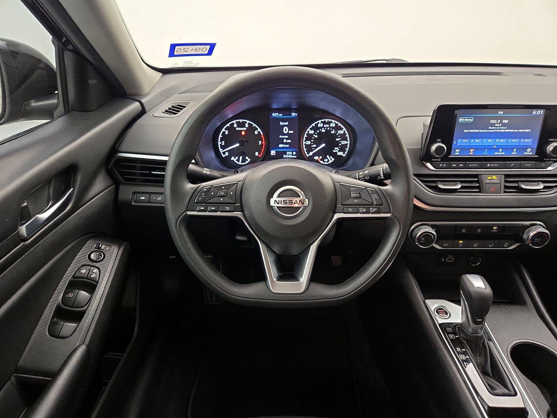 Thumbnail: 2021 Nissan Altima - 10