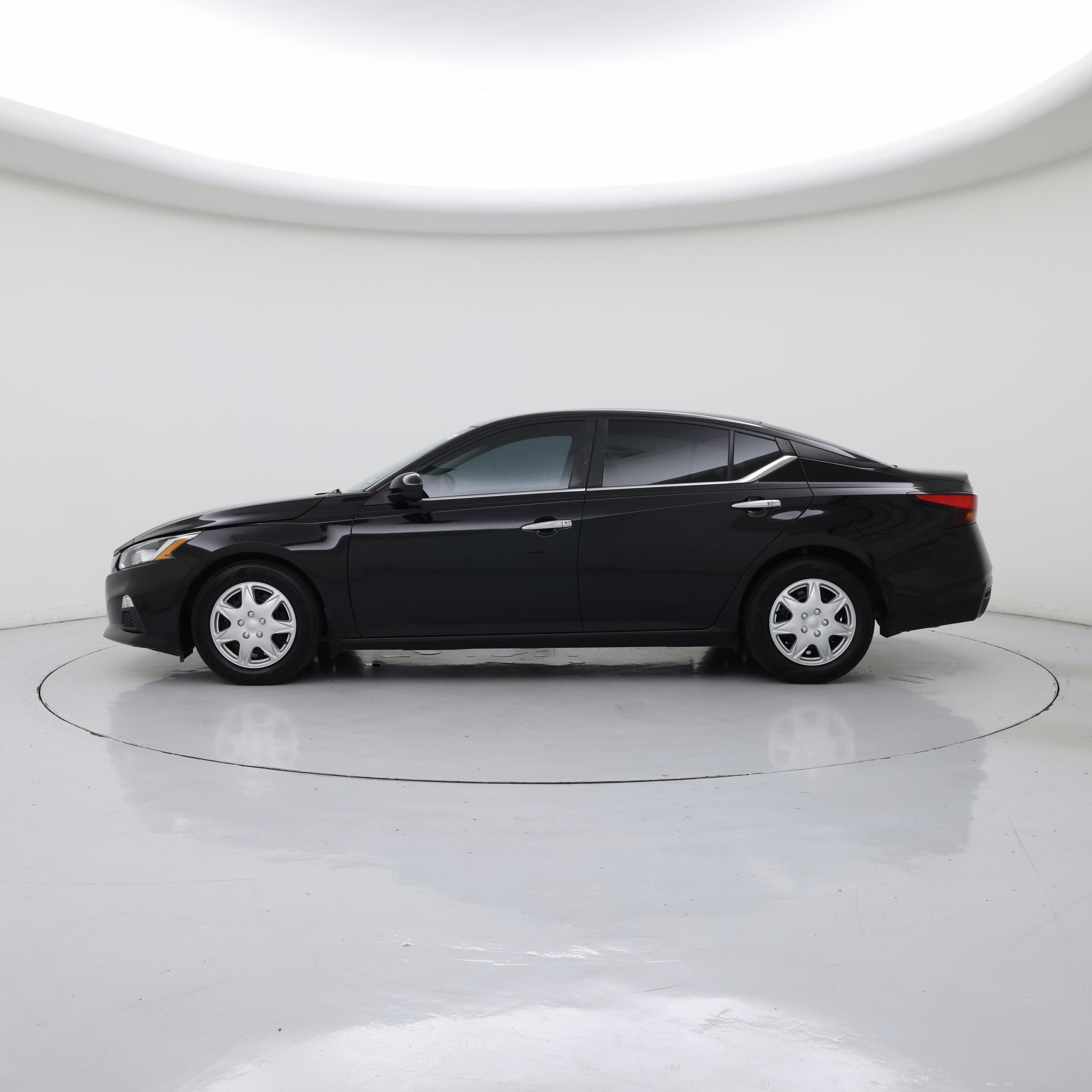 Thumbnail: 2021 Nissan Altima - 3