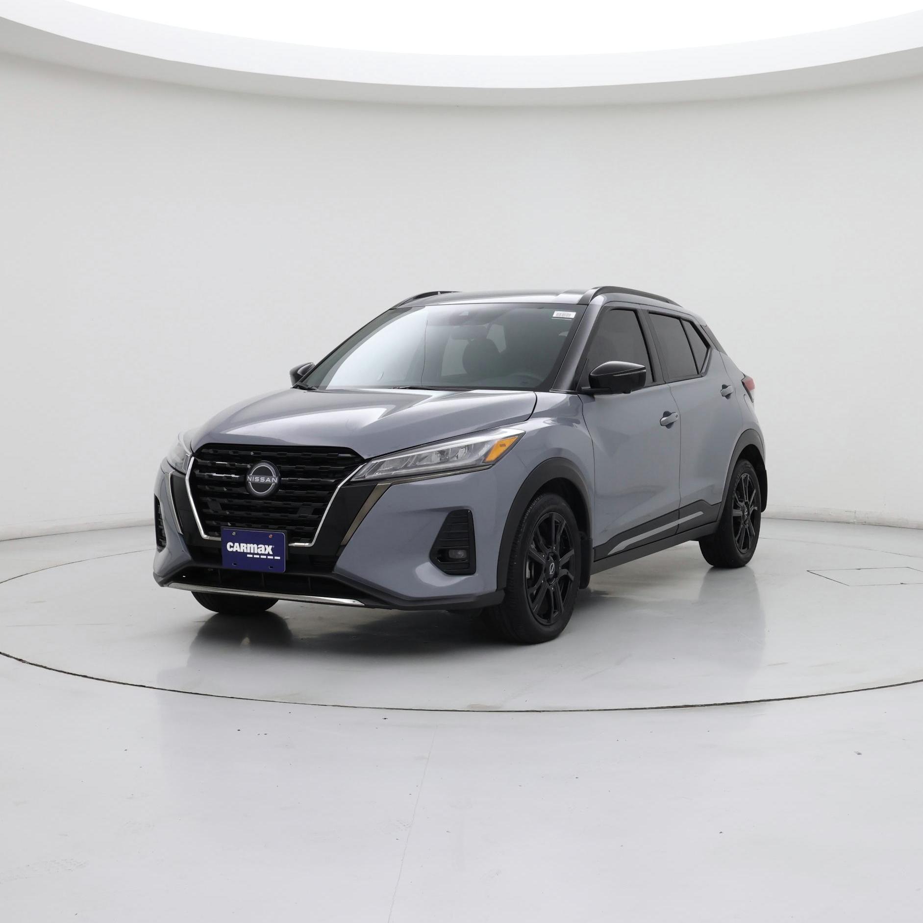 Thumbnail: 2023 Nissan Kicks - 4
