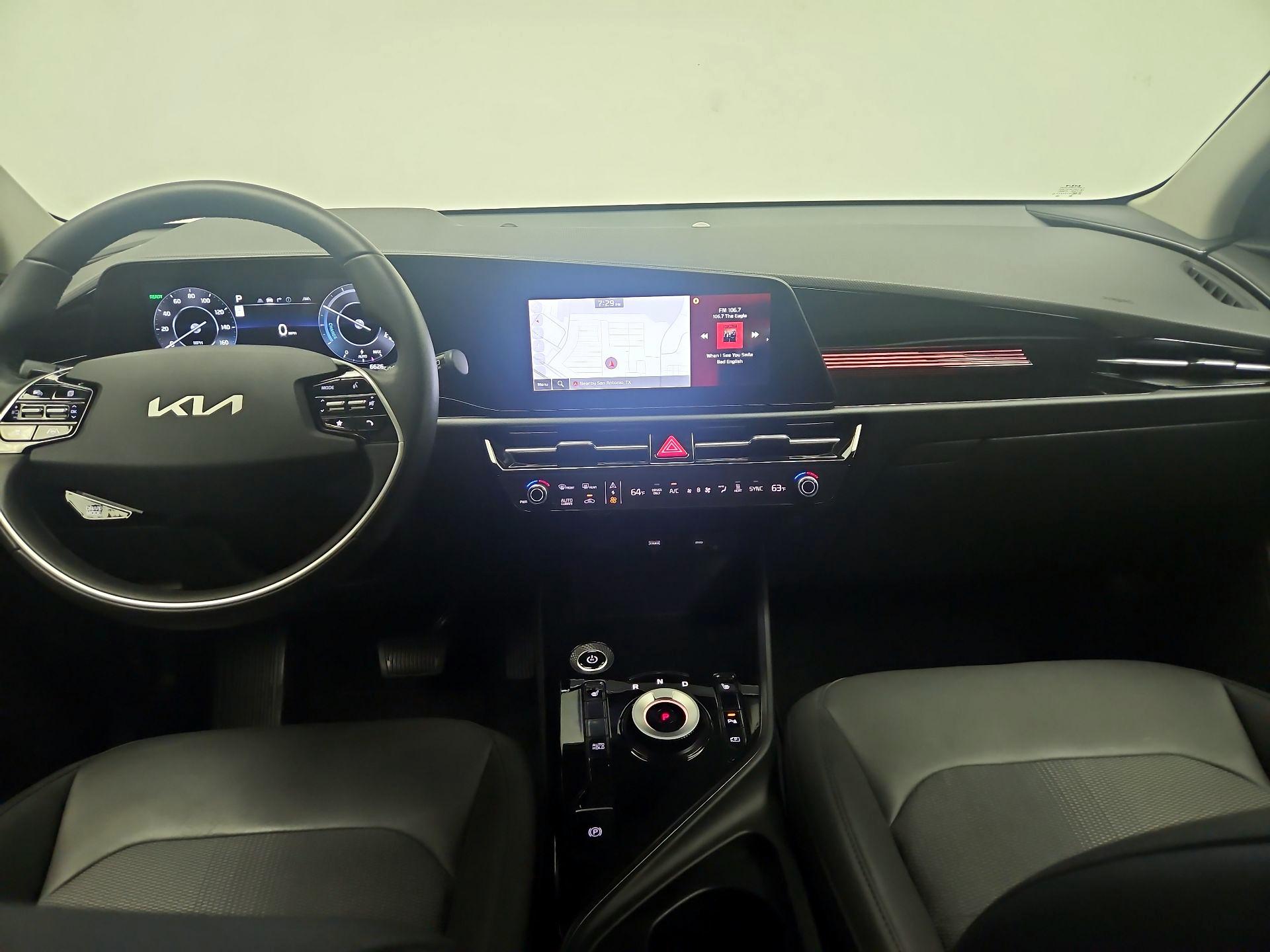 Thumbnail: 2023 Kia Niro - 9