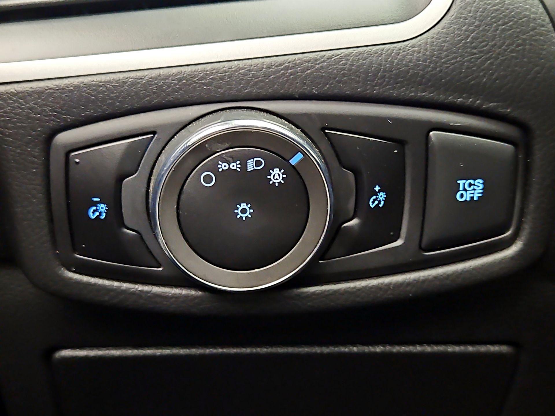 Thumbnail: 2023 Ford Edge - 13