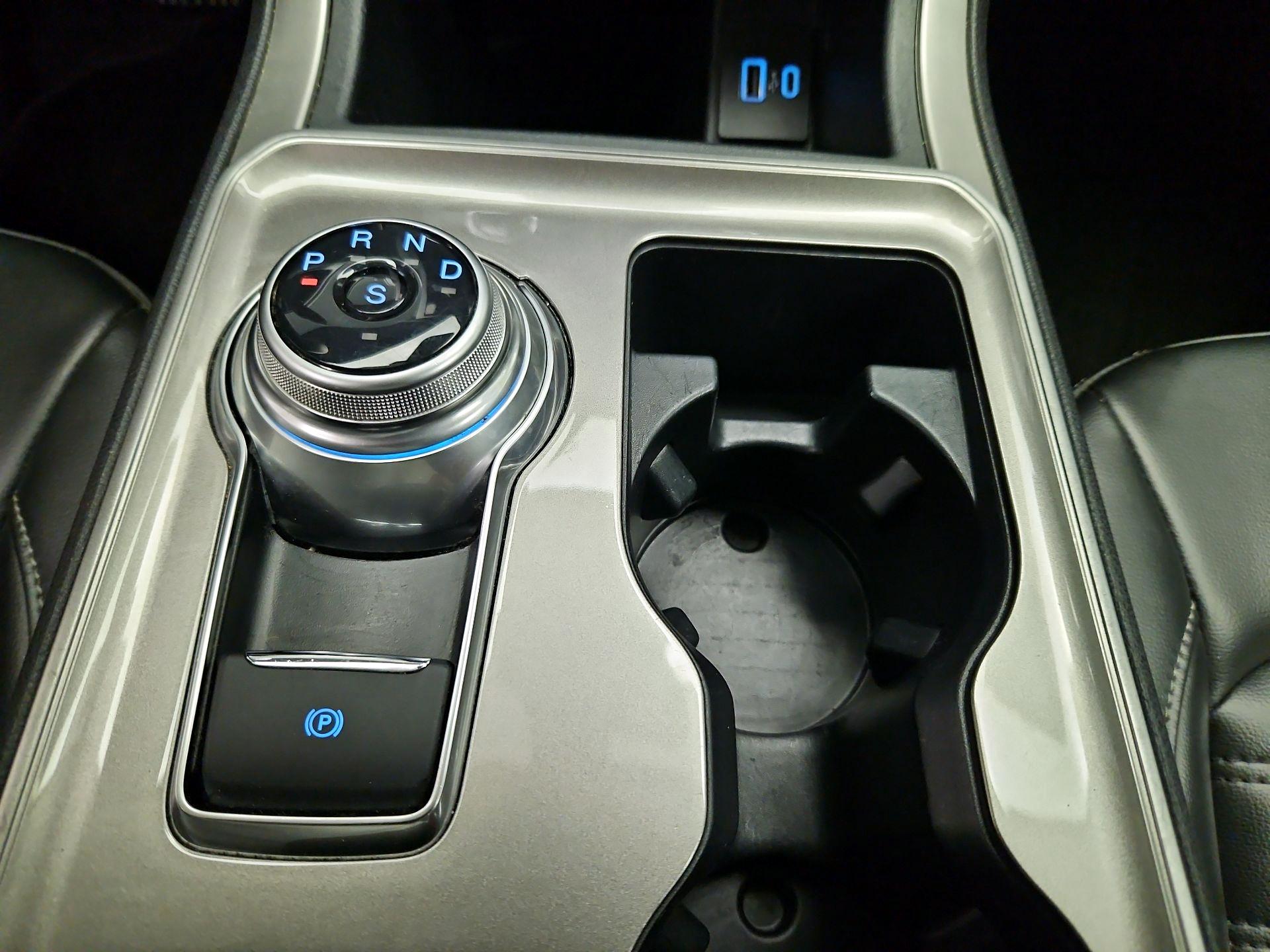 Thumbnail: 2023 Ford Edge - 17