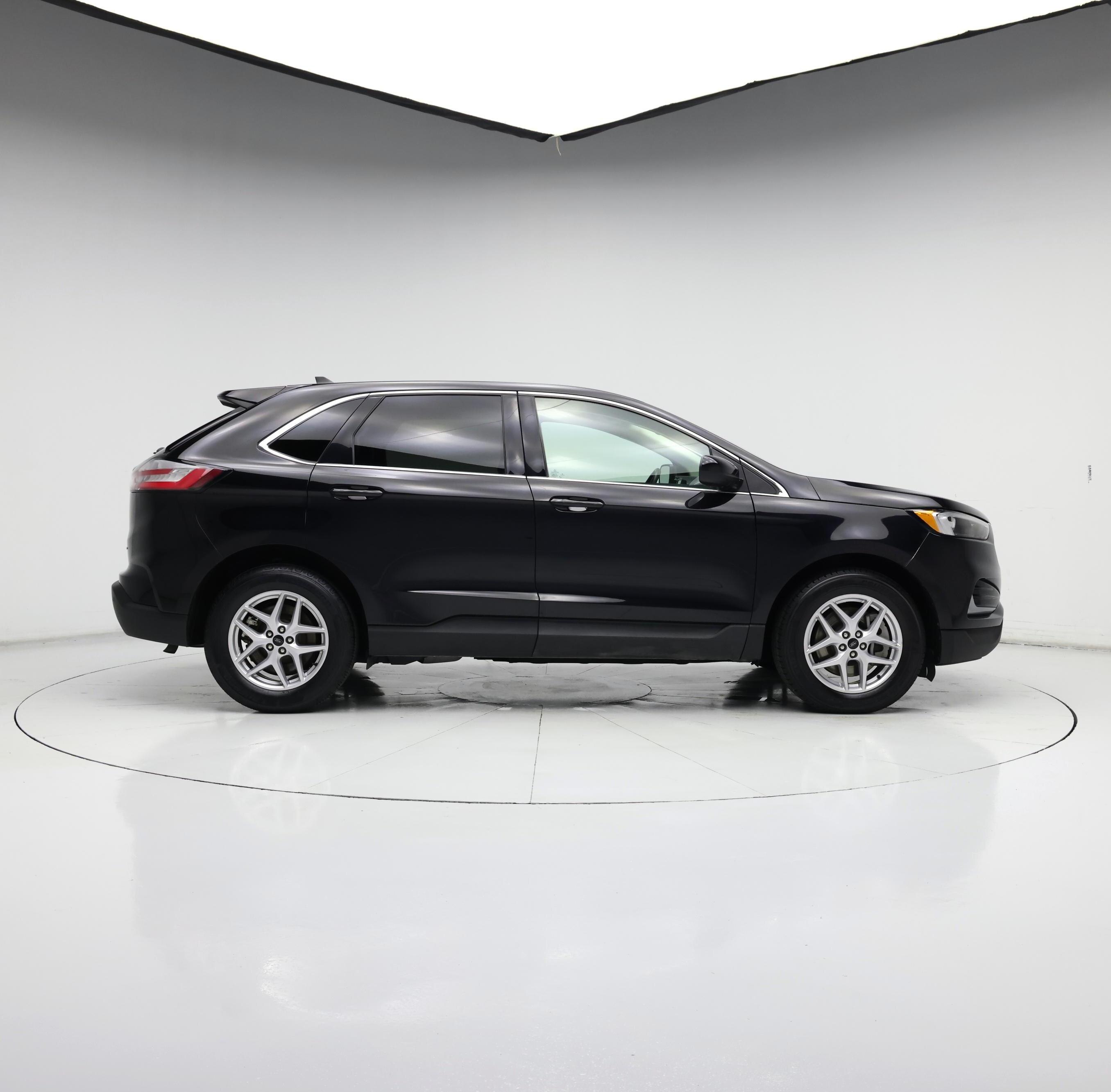 Thumbnail: 2023 Ford Edge - 7