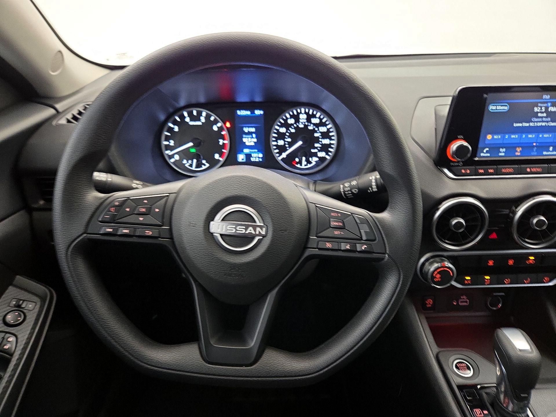 Thumbnail: 2024 Nissan Sentra - 10