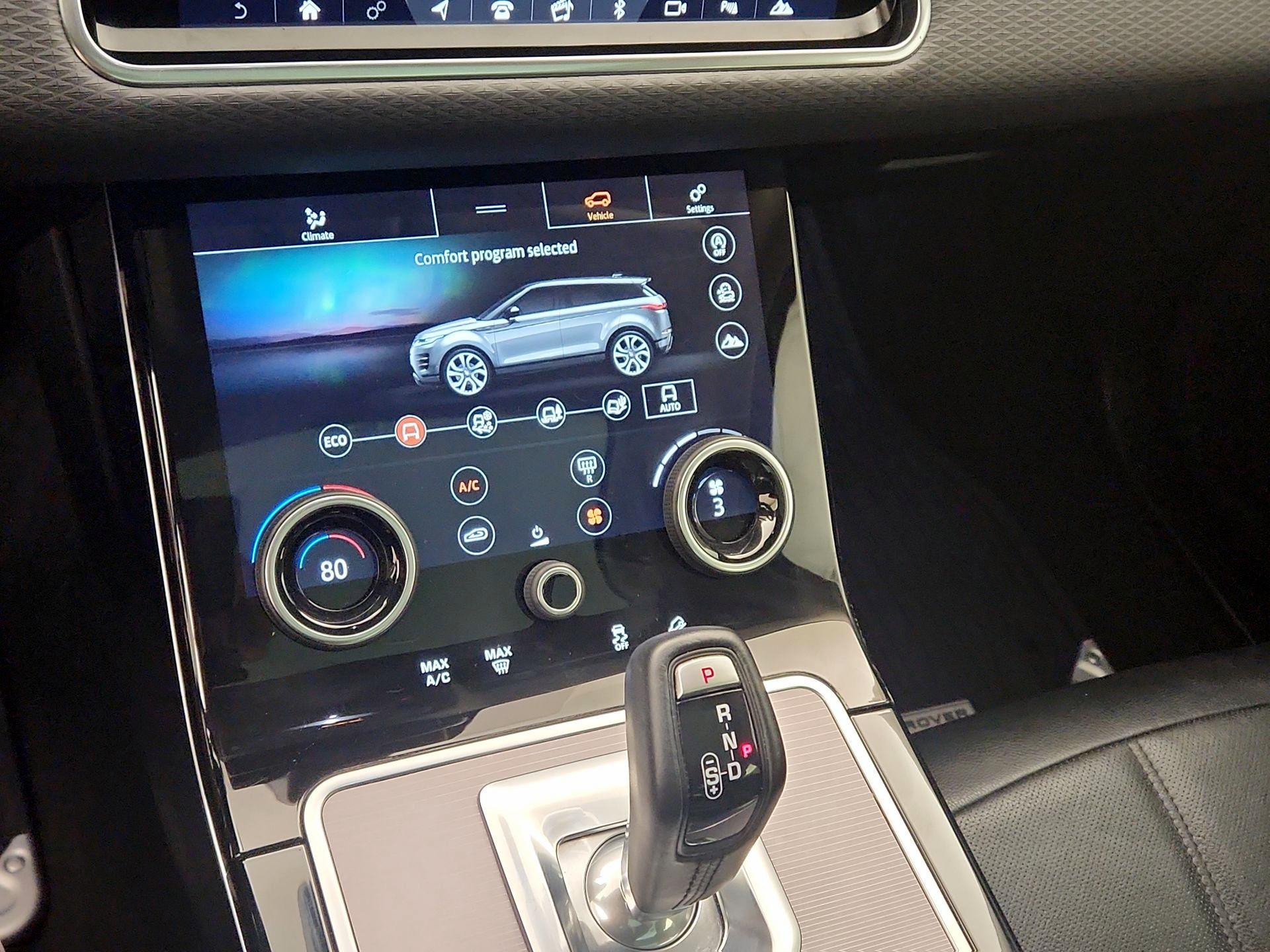 Thumbnail: 2020 Land Rover Range Rover Evoque - 17