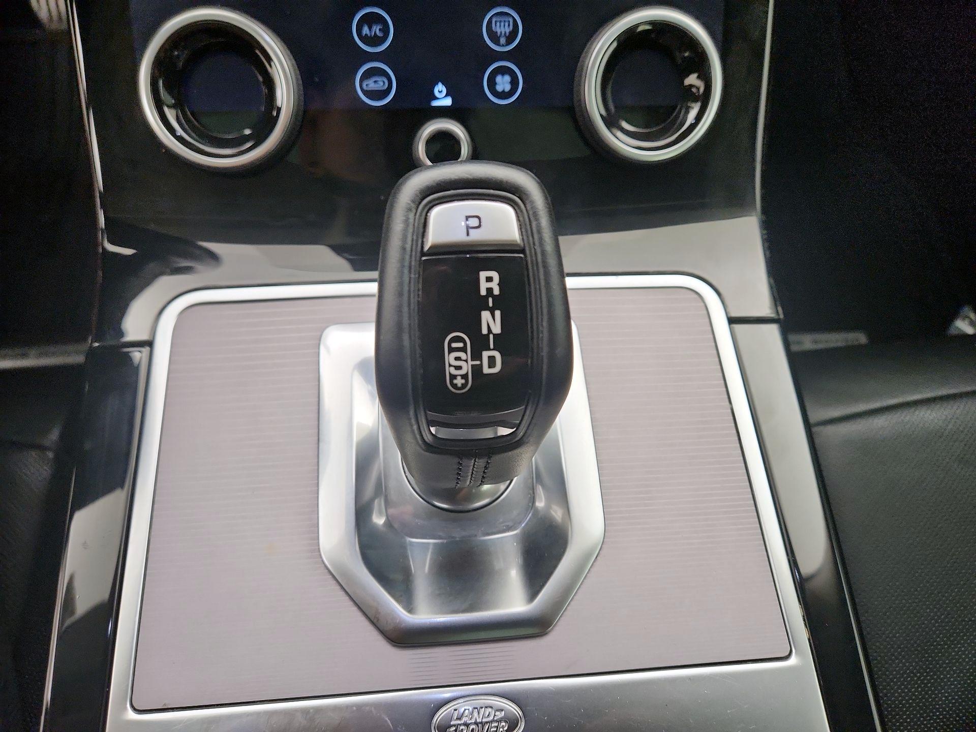 Thumbnail: 2020 Land Rover Range Rover Evoque - 18