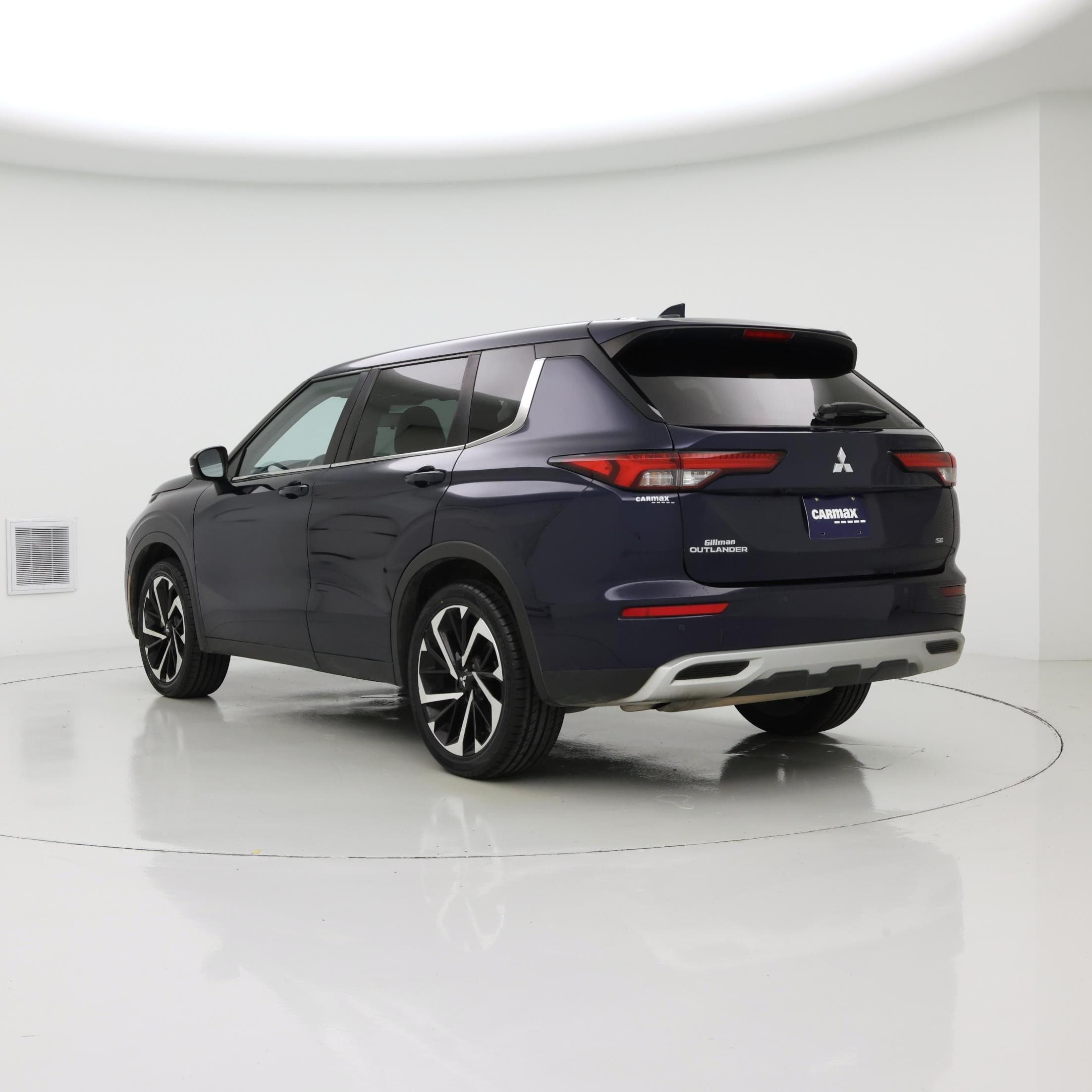 Thumbnail: 2022 Mitsubishi Outlander - 2