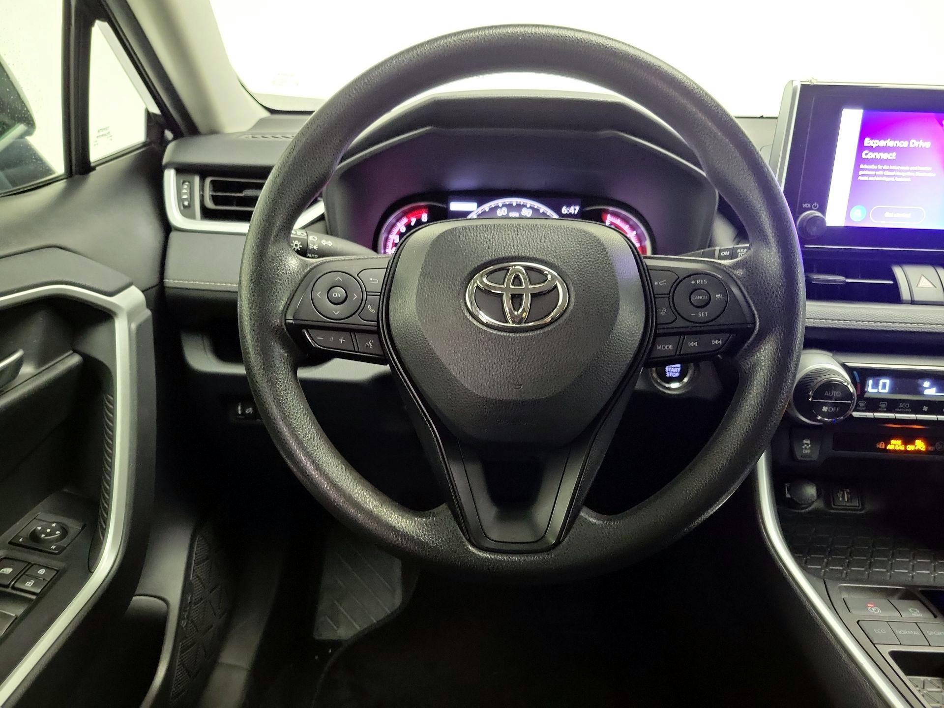 Thumbnail: 2023 Toyota RAV4 - 10