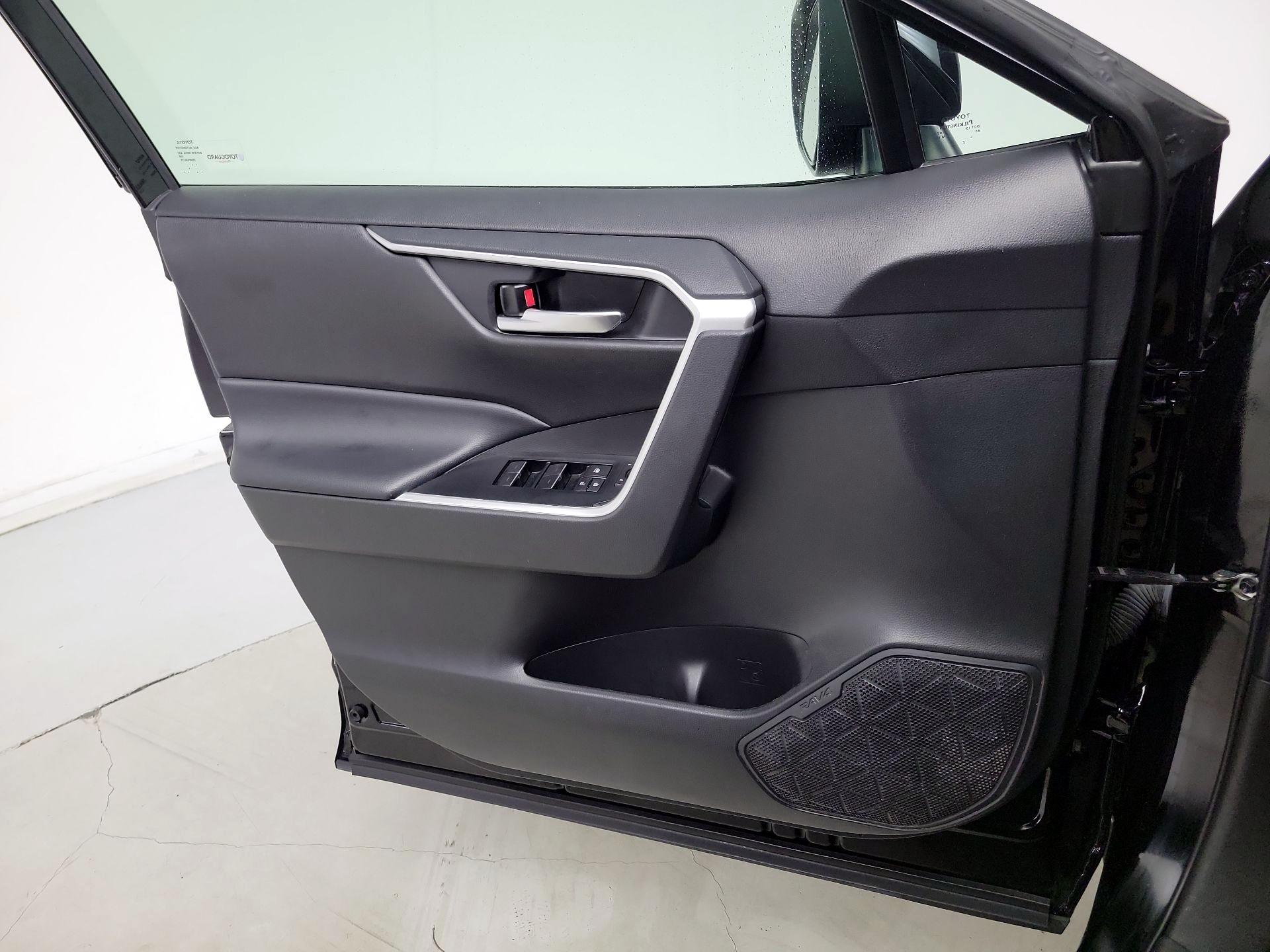 Thumbnail: 2023 Toyota RAV4 - 12