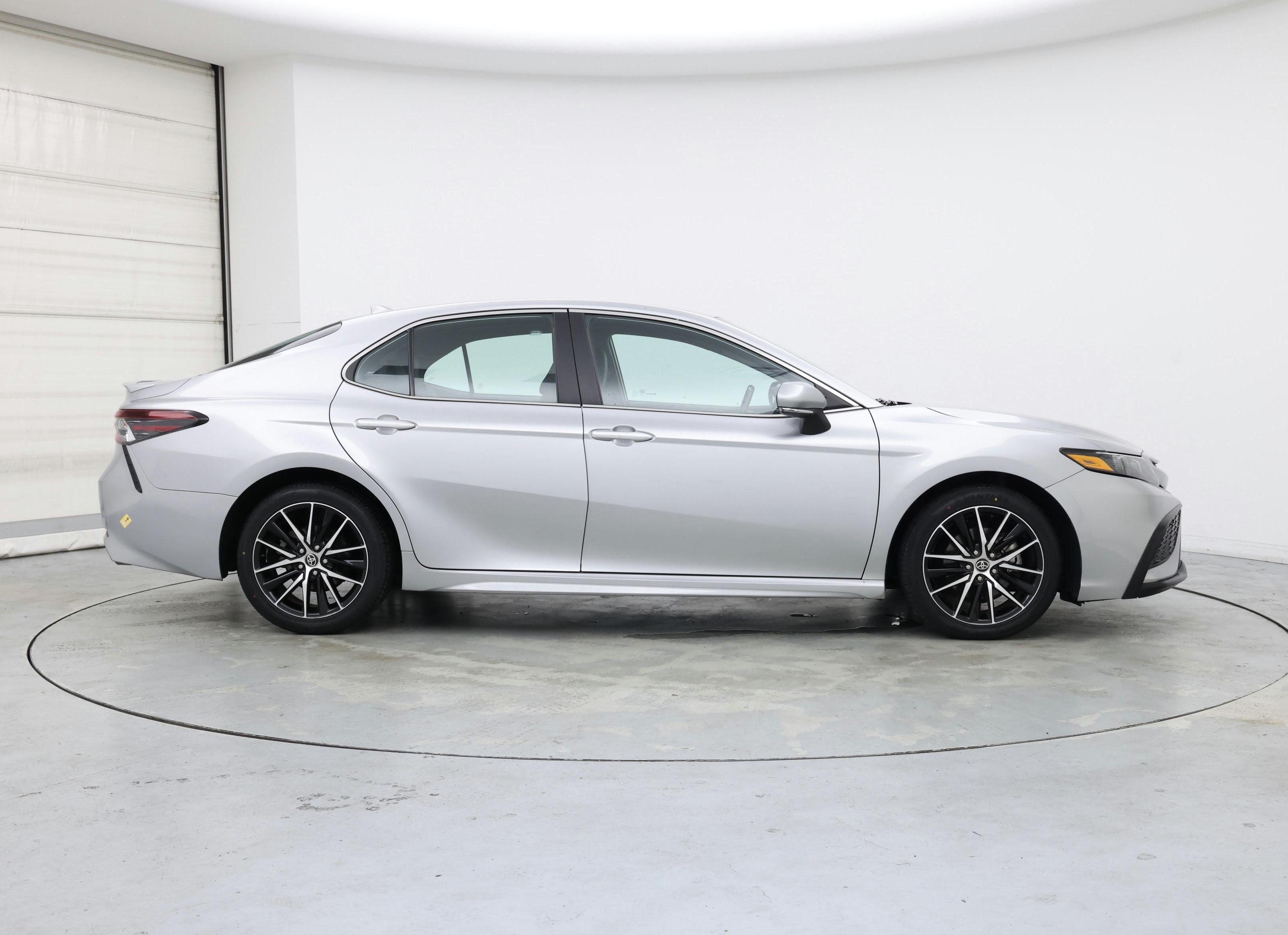 Thumbnail: 2023 Toyota Camry - 7