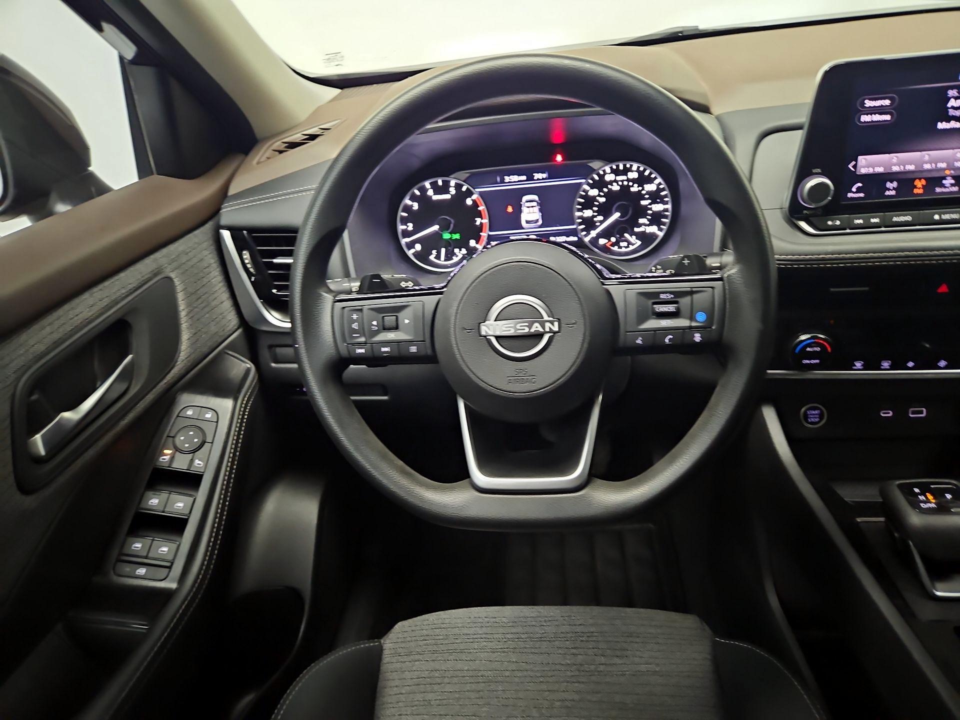 Thumbnail: 2023 Nissan Rogue - 10