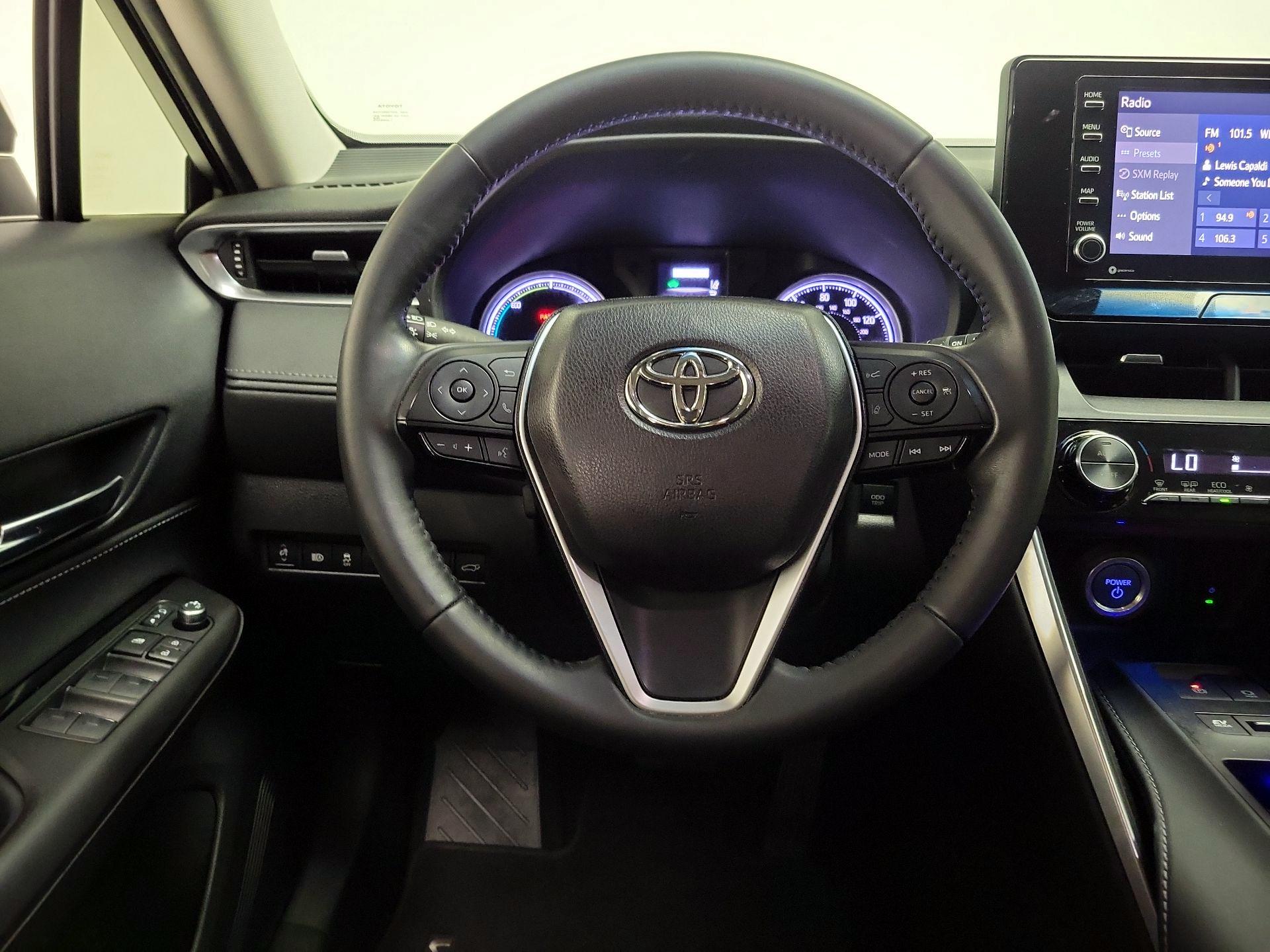 Thumbnail: 2021 Toyota Venza - 10