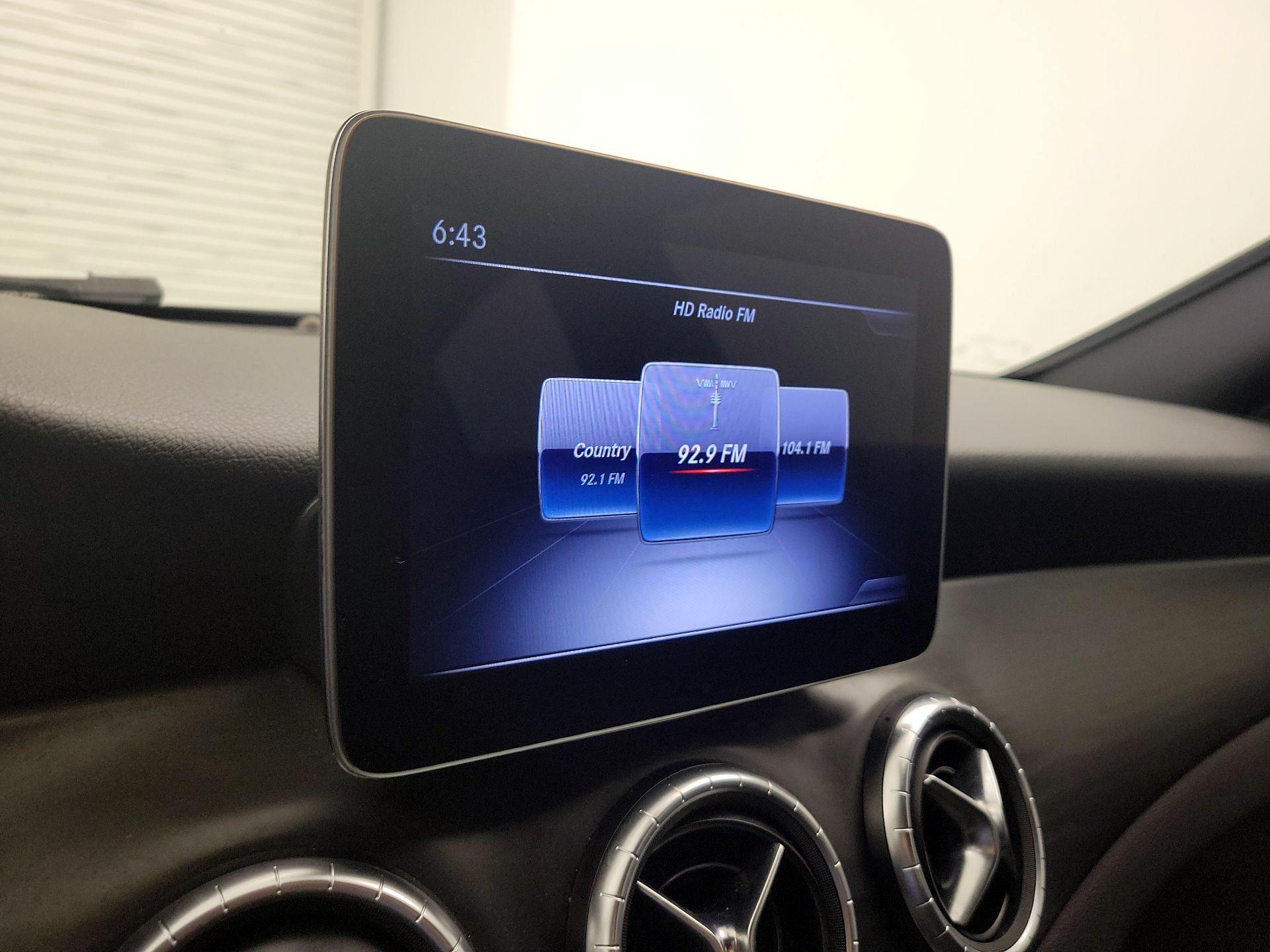 Thumbnail: 2019 Mercedes-Benz CLA - 15