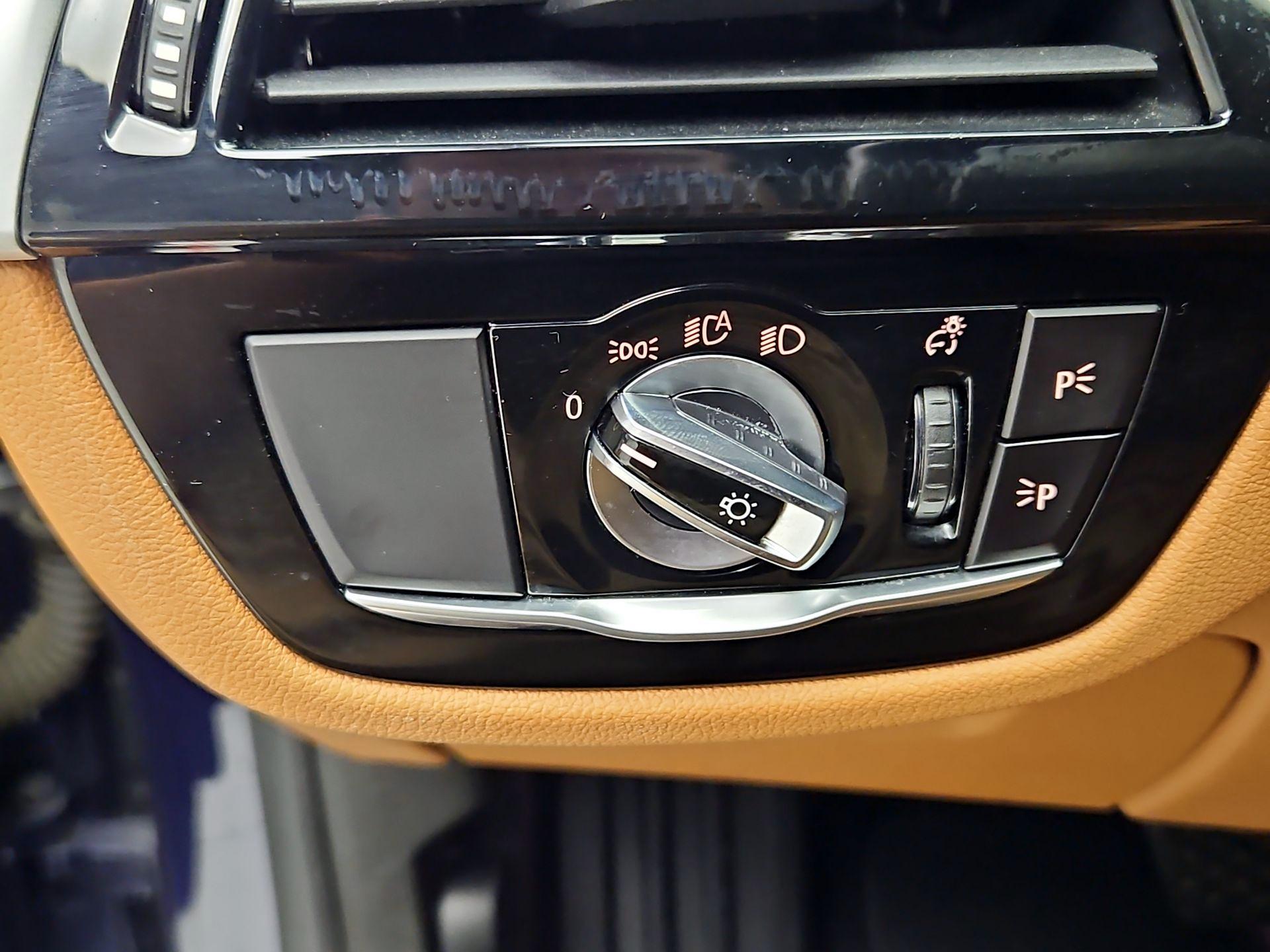 Thumbnail: 2019 BMW 5 Series - 13