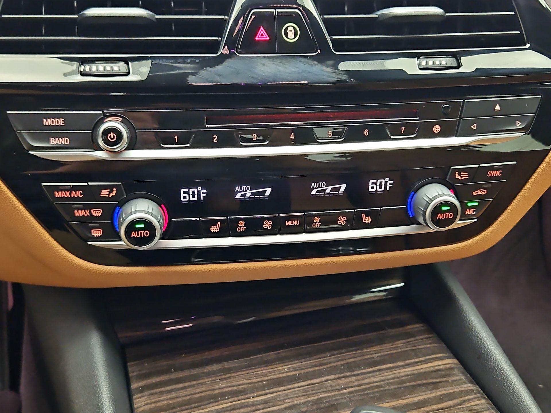 Thumbnail: 2019 BMW 5 Series - 17