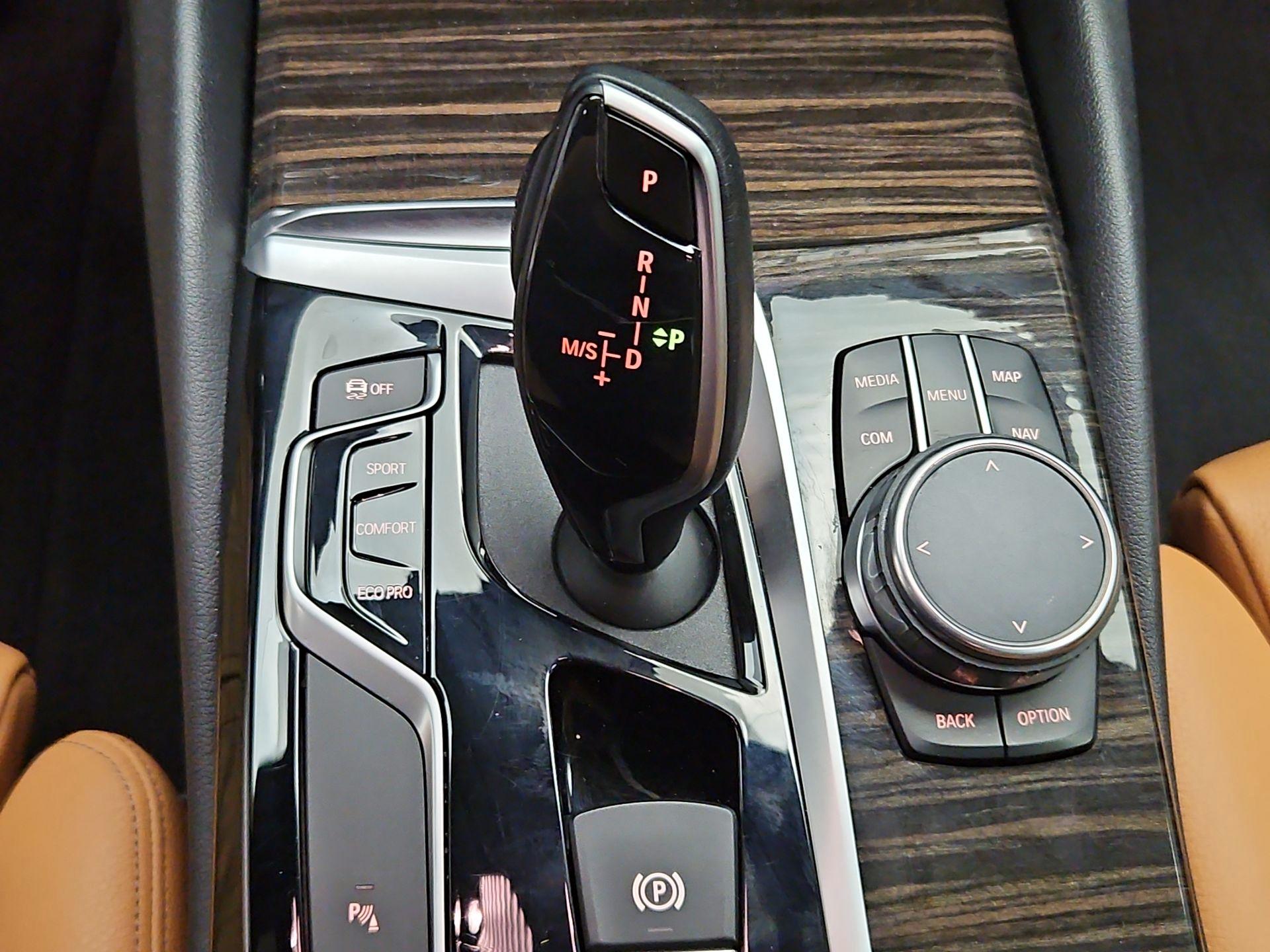Thumbnail: 2019 BMW 5 Series - 18