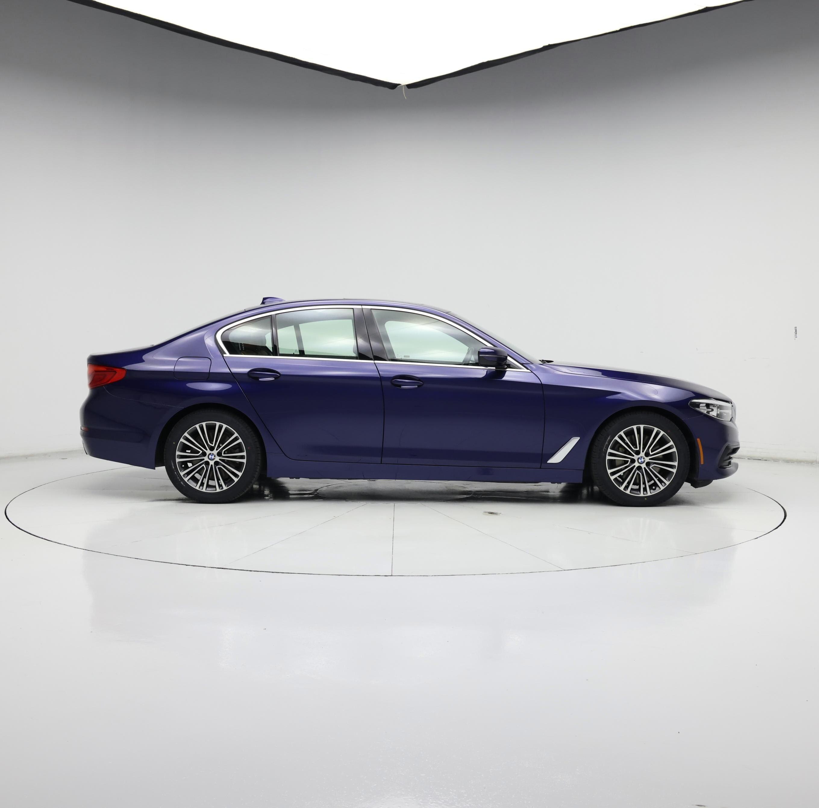 Thumbnail: 2019 BMW 5 Series - 7