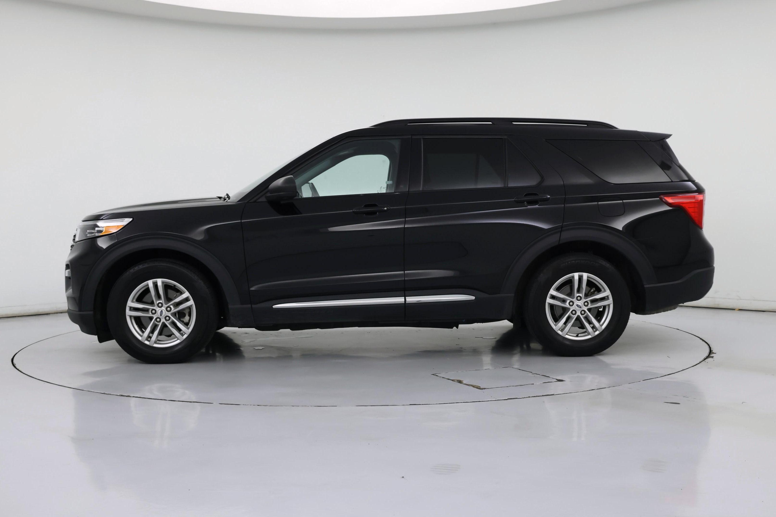 Thumbnail: 2023 Ford Explorer - 3