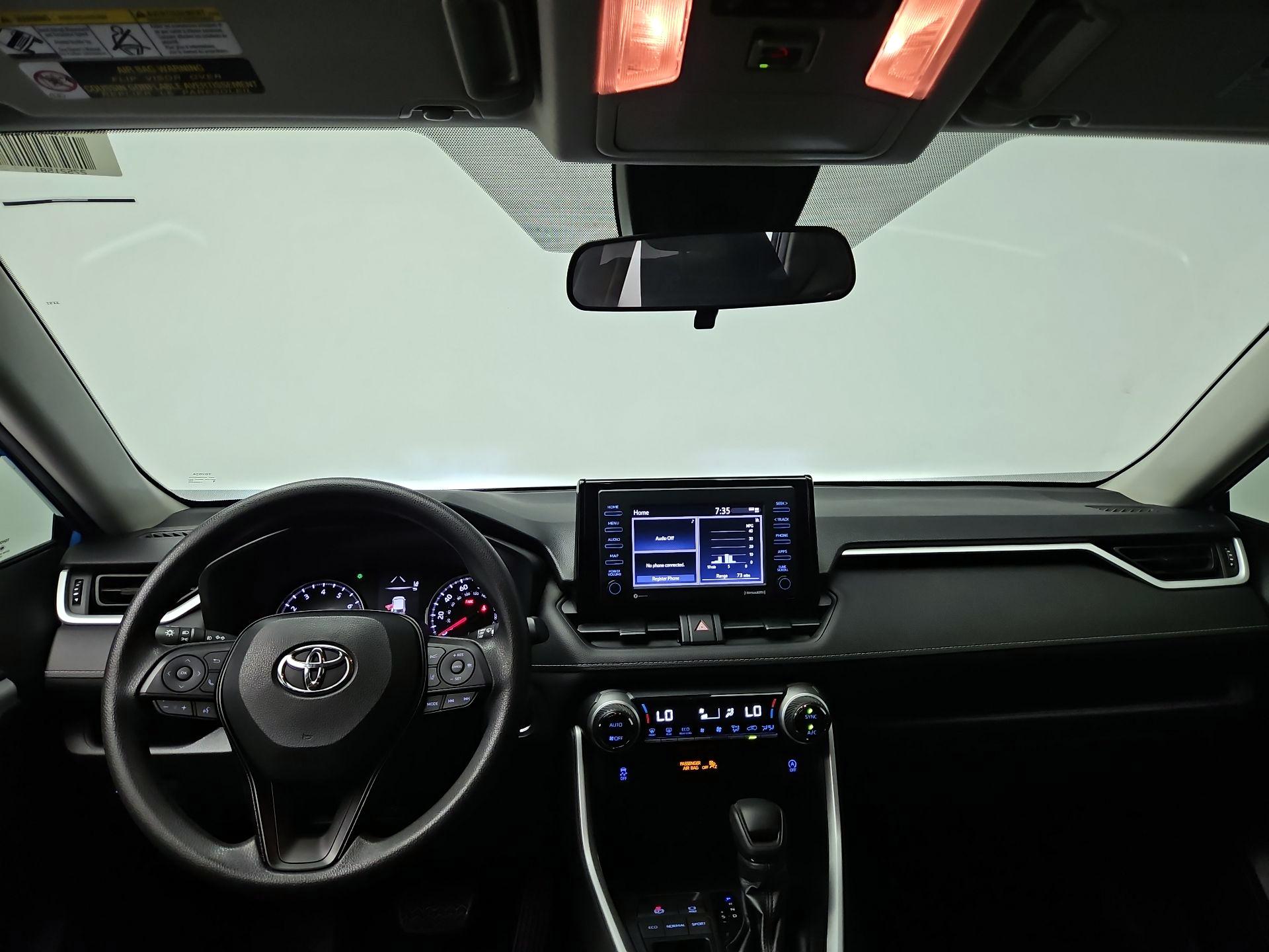 Thumbnail: 2020 Toyota RAV4 - 9