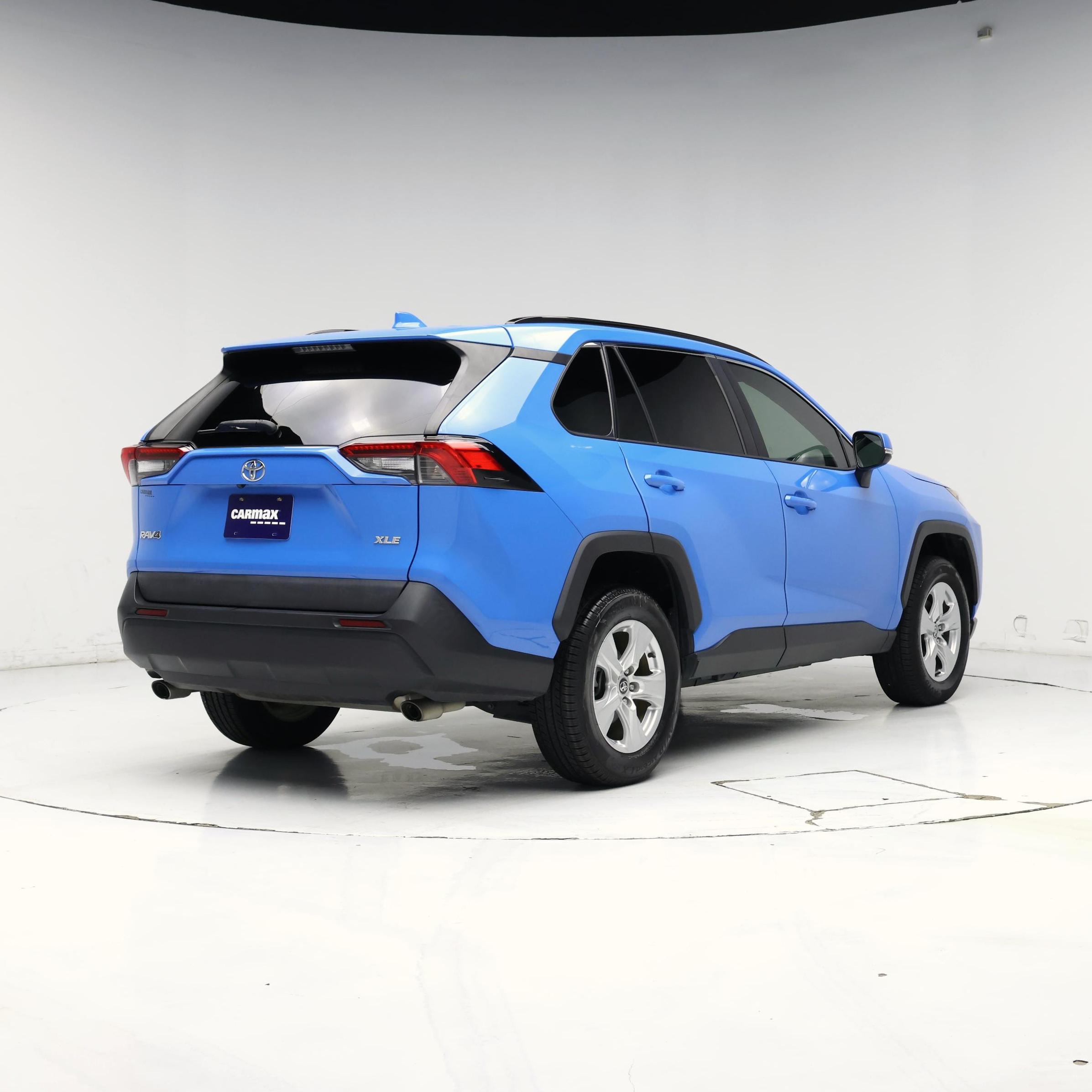 Thumbnail: 2020 Toyota RAV4 - 8
