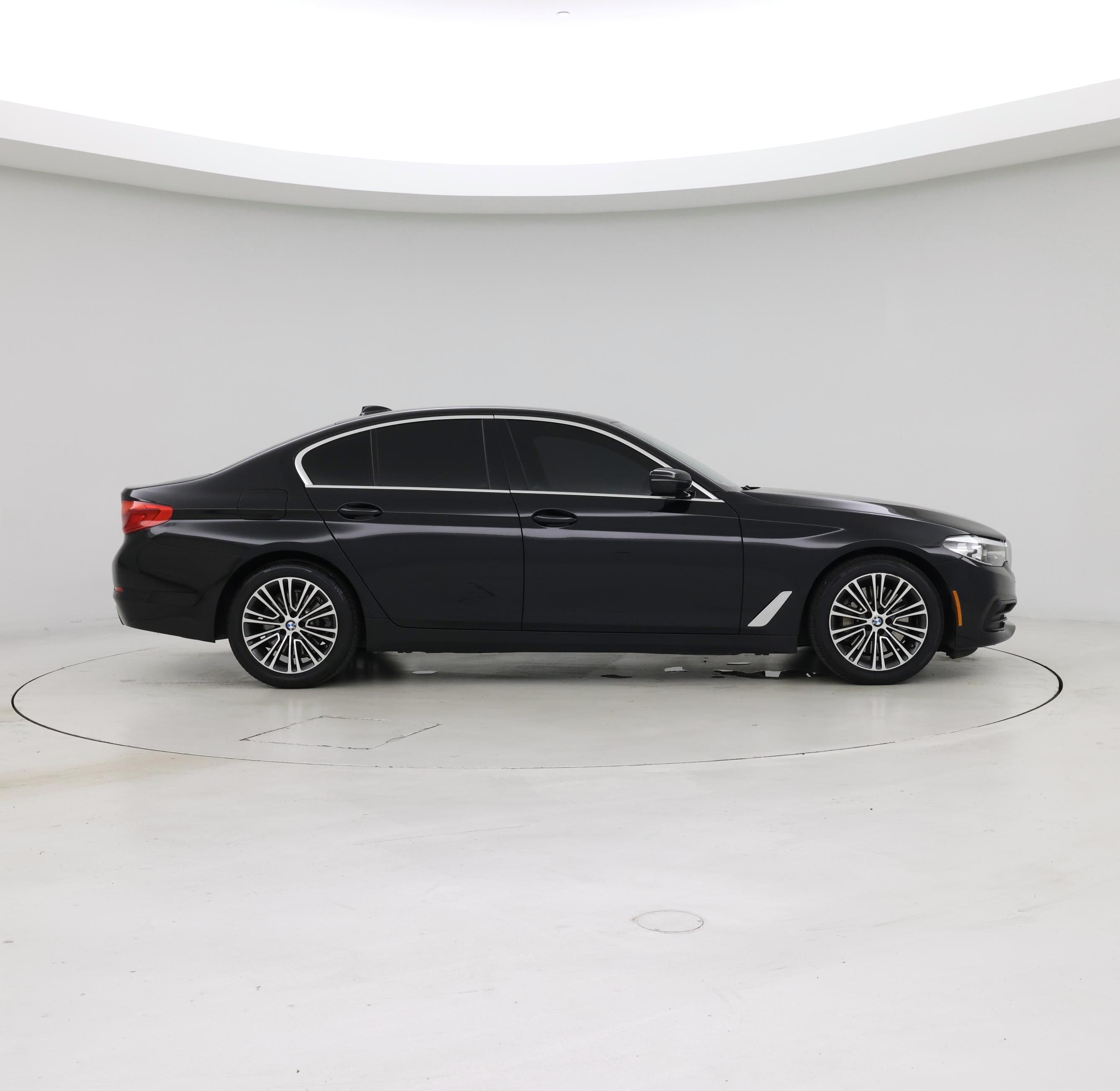 Thumbnail: 2019 BMW 5 Series - 7
