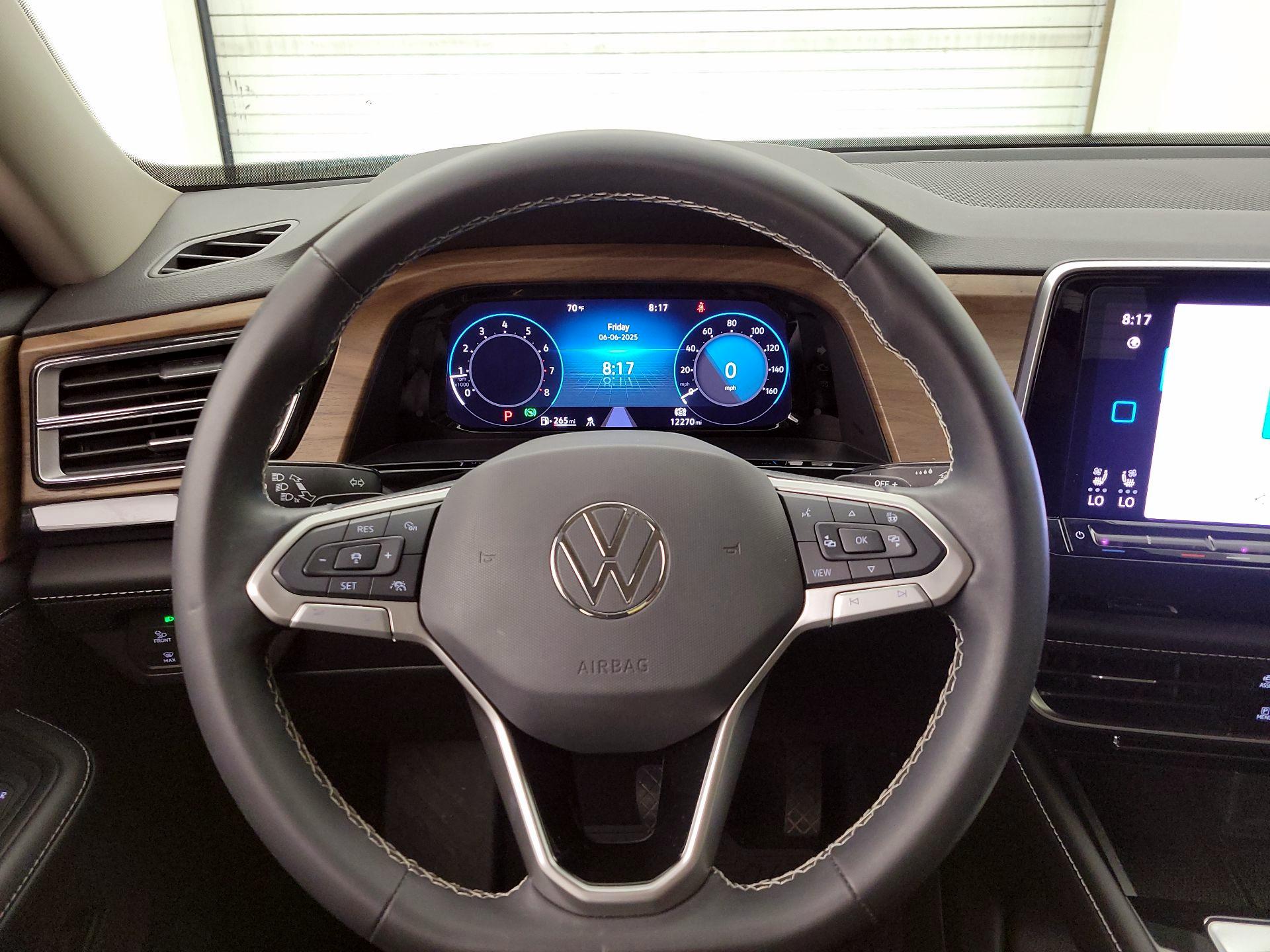 Thumbnail: 2024 Volkswagen Atlas - 10