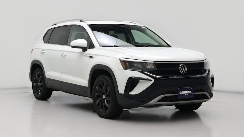 2022 Volkswagen Taos SE Hero Image