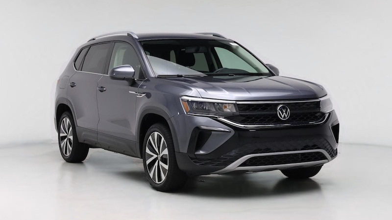 2022 Volkswagen Taos SE Hero Image