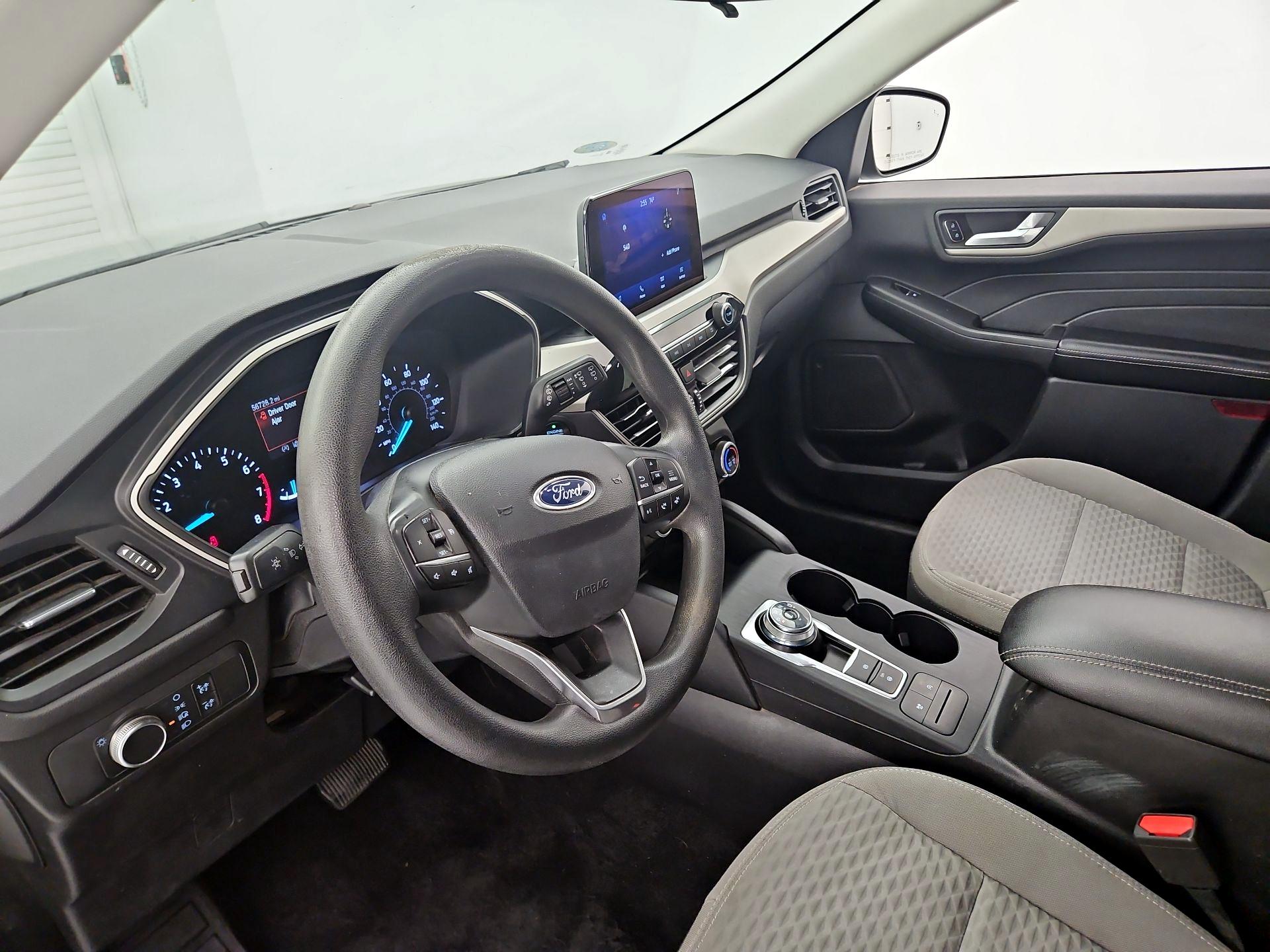 Thumbnail: 2021 Ford Escape - 9