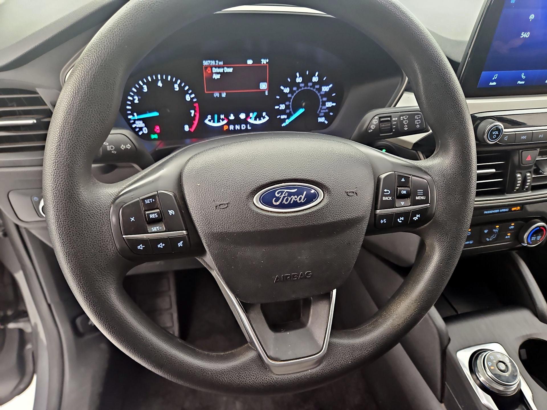 Thumbnail: 2021 Ford Escape - 10