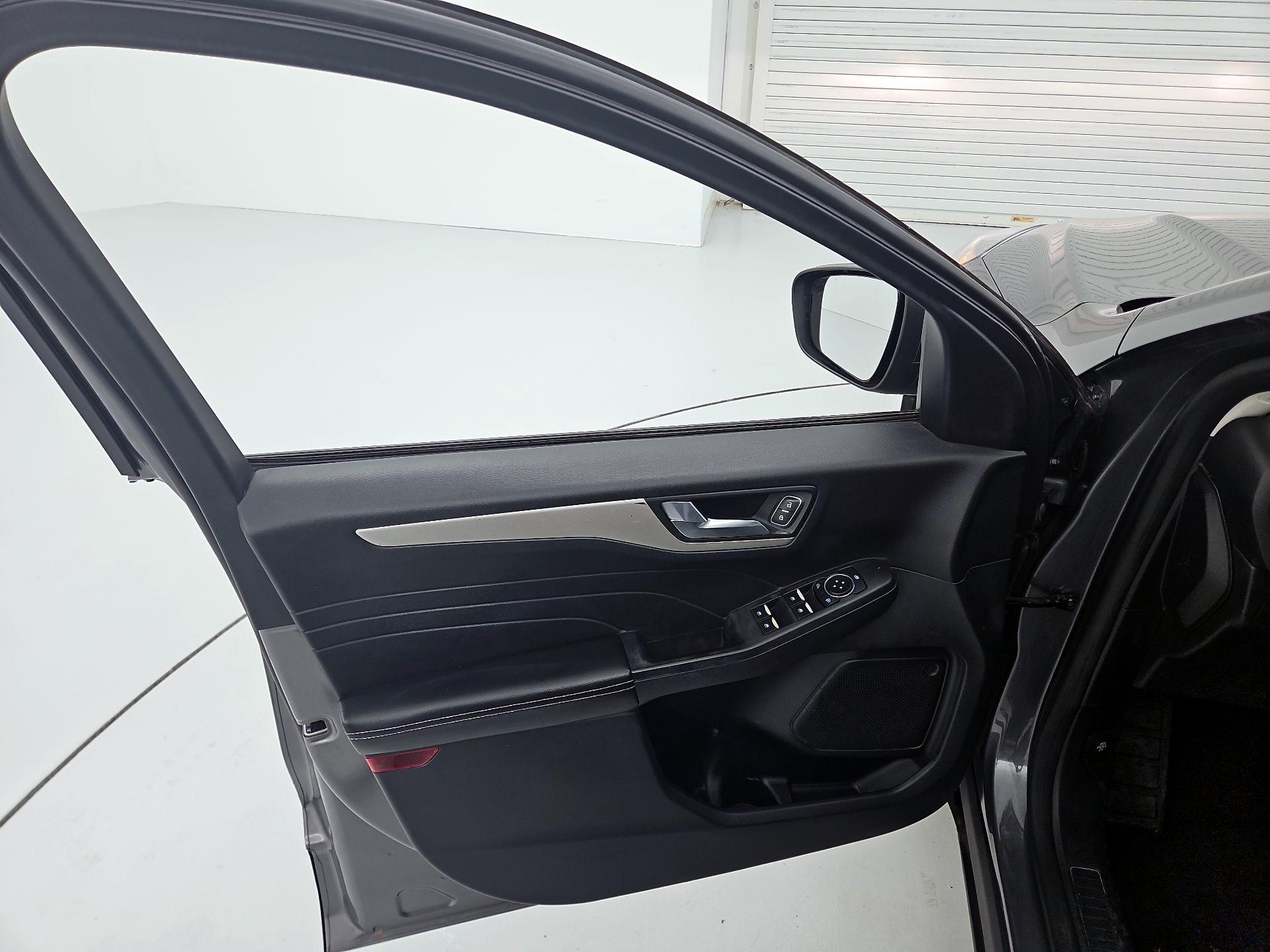 Thumbnail: 2021 Ford Escape - 12