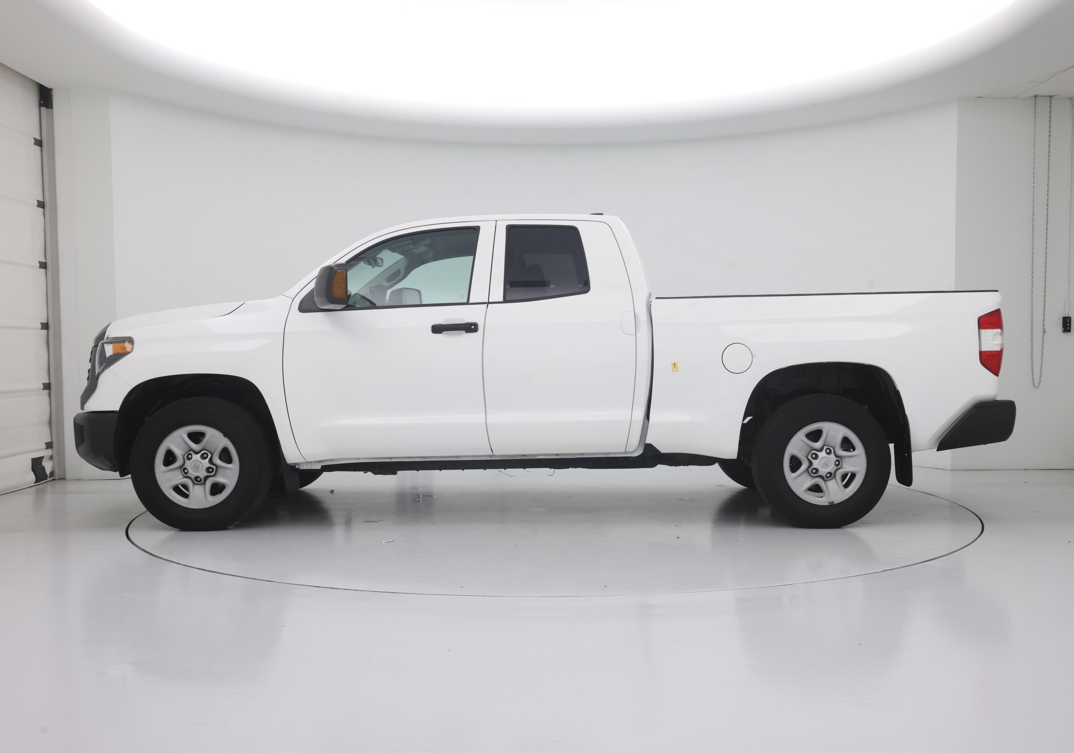 Thumbnail: 2021 Toyota Tundra - 3