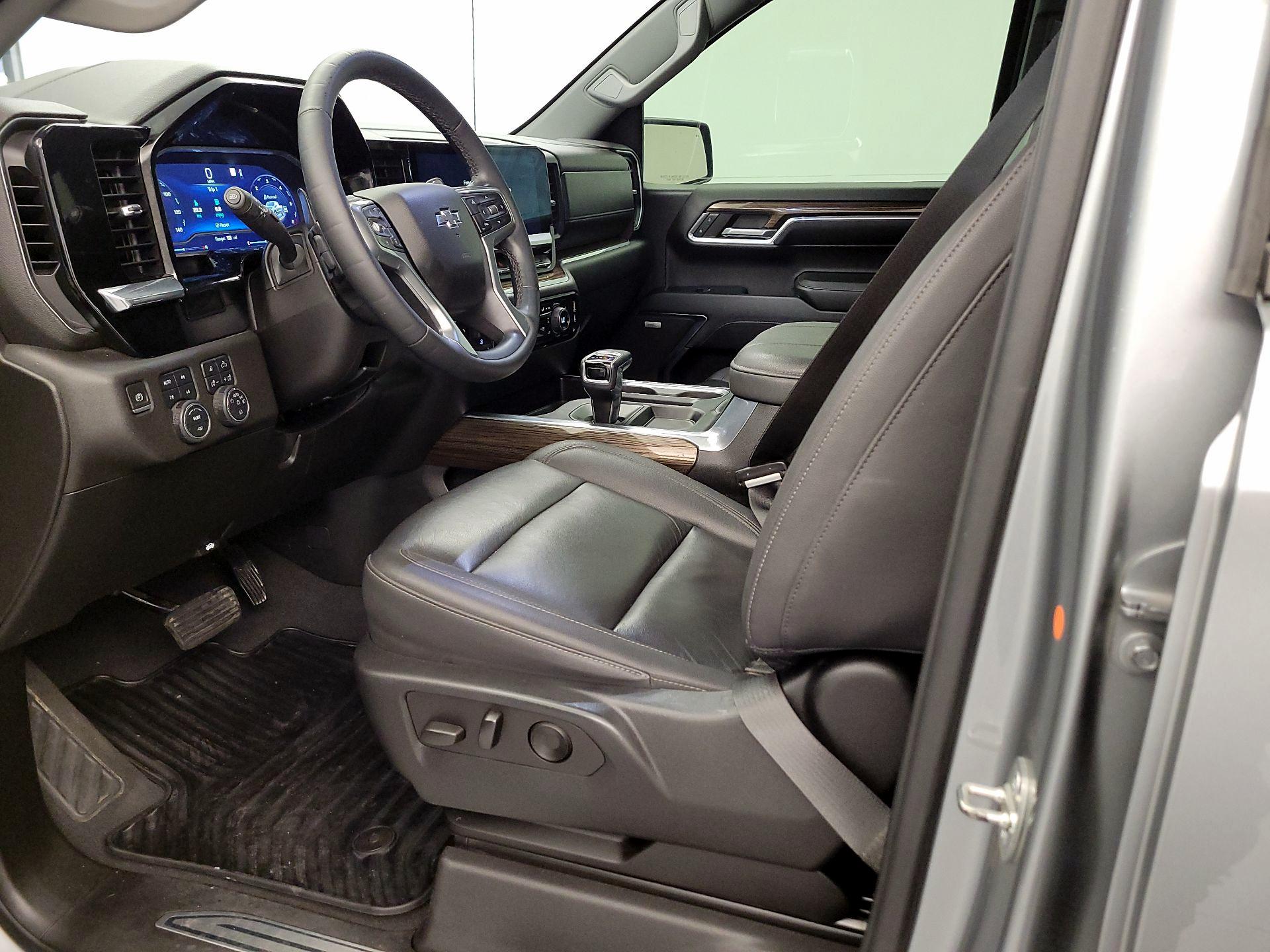 Thumbnail: 2023 Chevrolet Silverado 1500 - 11
